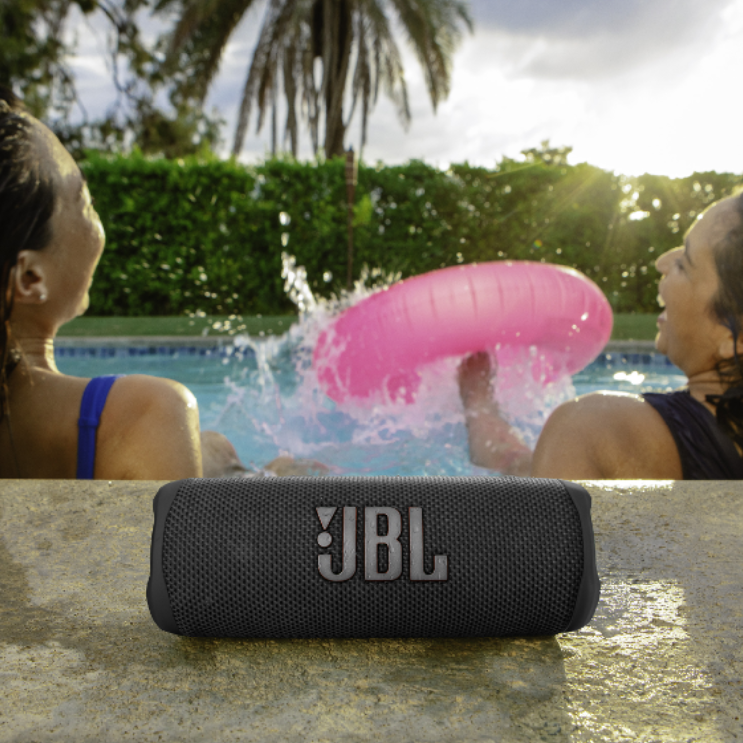 JBL FLIP 6 Portable Bluetooth Speaker - Waterproof Wireless Speaker with 12 Hours Playtime, Green - Perfect for Outdoor Adventures, Beach Parties & Home Use