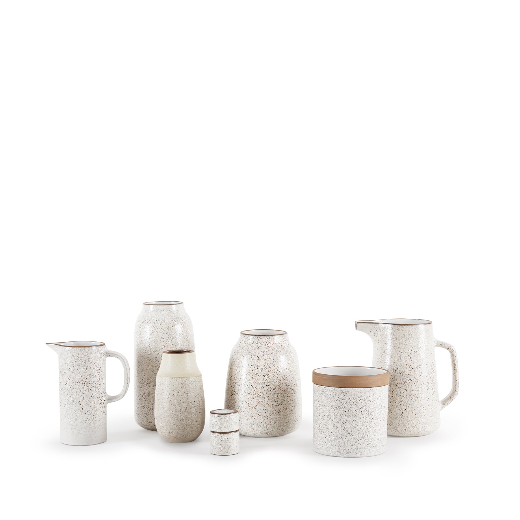 Large Pitcher in Opaque White and Matte Brown - Perfect for Iced Tea, Lemonade & Water - Elegant Serving Pitcher for Parties, Dining & Home Decor
