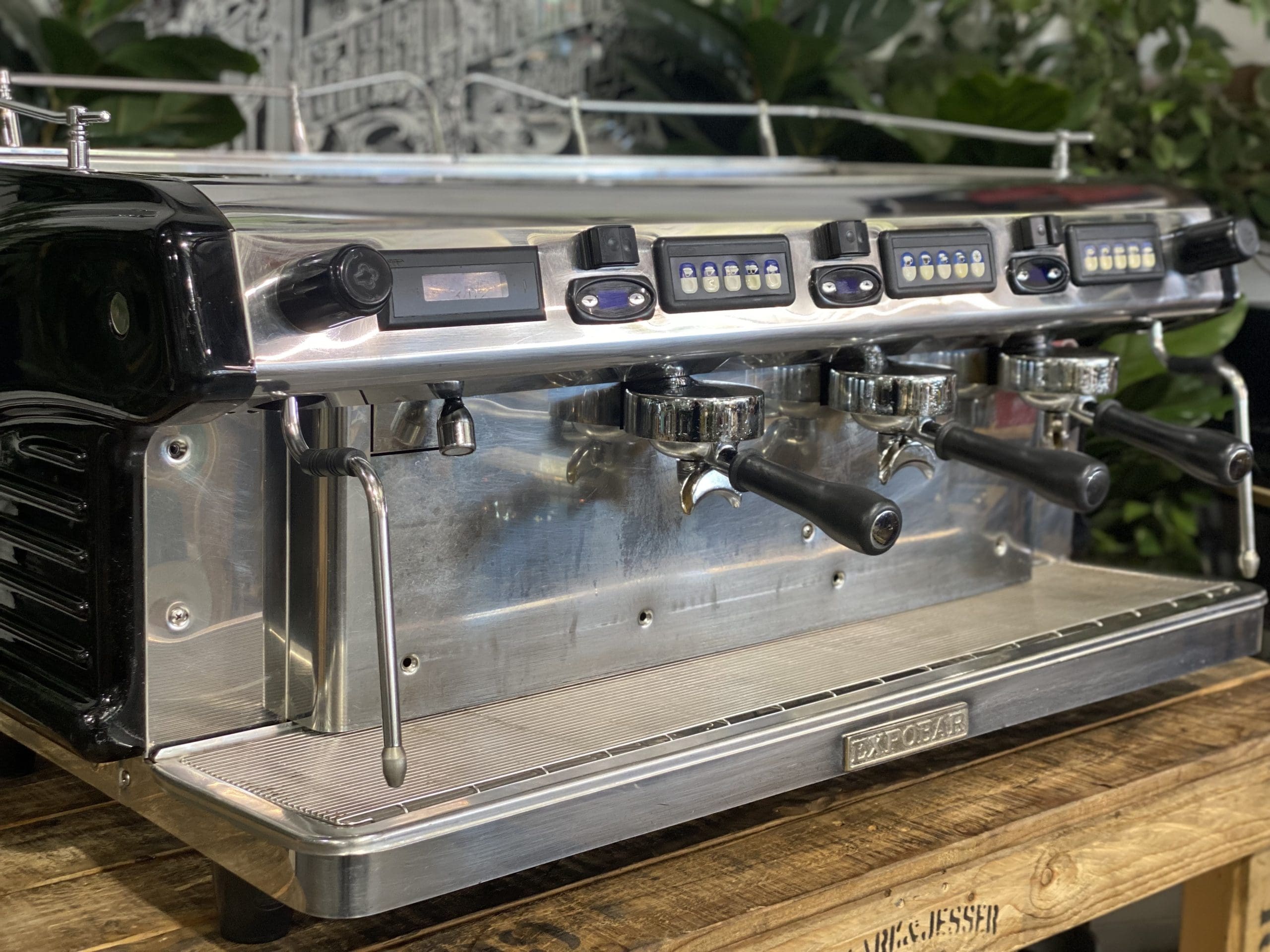 Expobar Ruggero 3 Group Commercial Espresso Machine - Gloss Black Finish for Cafes, Restaurants, and Coffee Shops