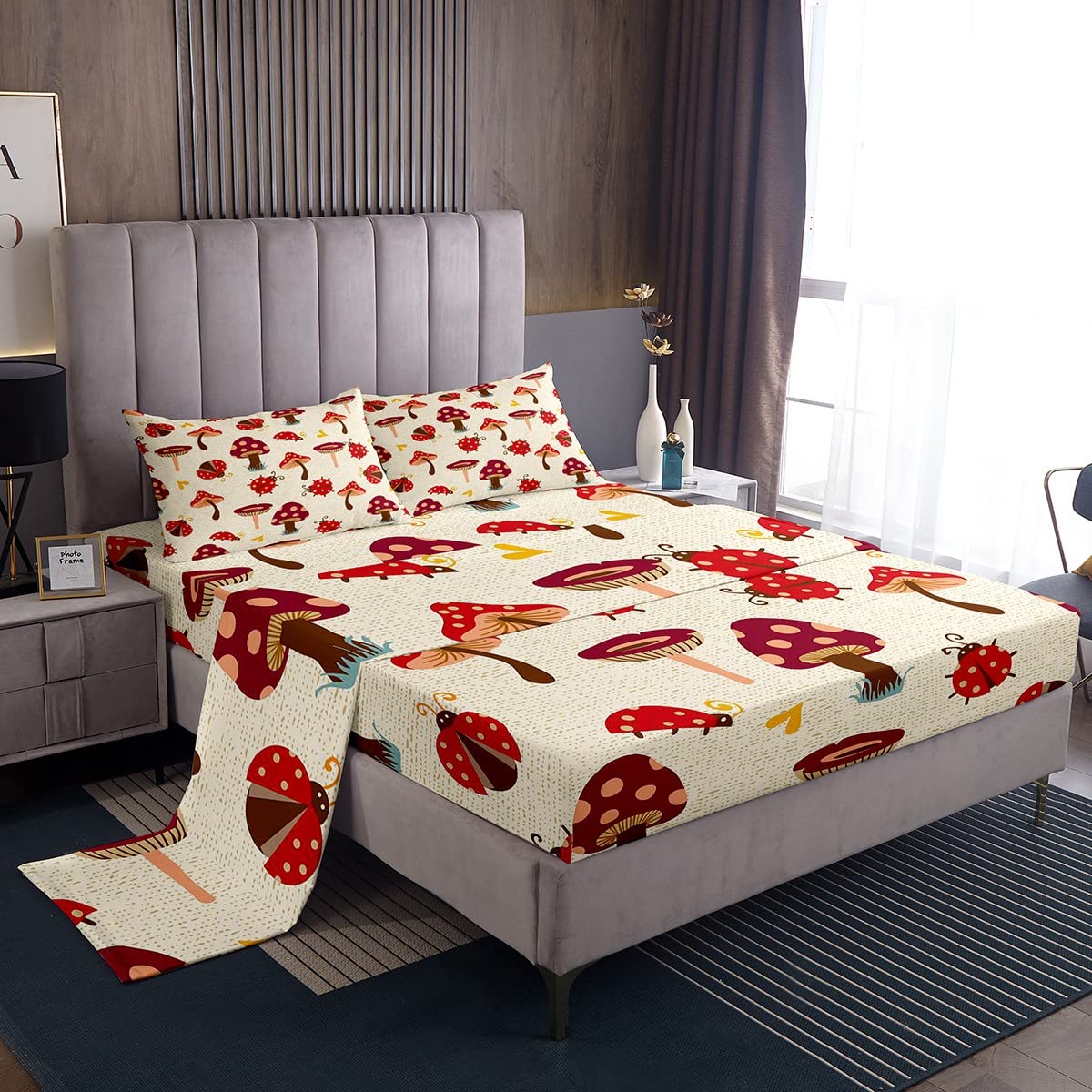 Cute Red Mushroom and Ladybug Twin Size Bed Sheet Set - 3Pcs Wild Fungus Botanical Print Flat & Fitted Sheets for Kids Boys Girls Bedroom Decor | Perfect for Children's Room, Dormitory, and Nursery Decor
