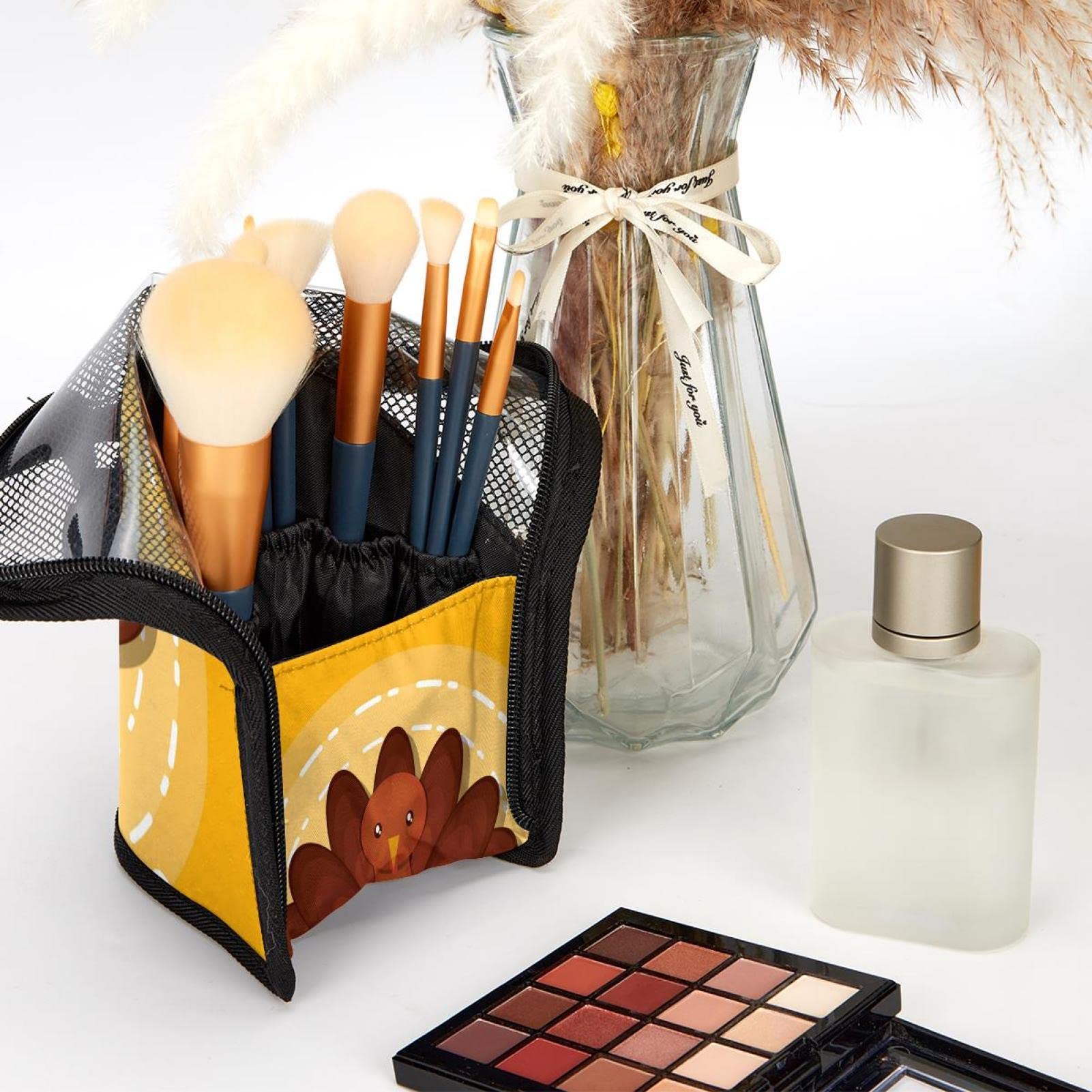 Portable Makeup Brush Organizer Bag with 12 Slots - Kawaii Cartoon Turkey Design - Travel Makeup Brush Holder Case for Home & Travel Storage (Perfect for Makeup Artists & Beauty Enthusiasts)