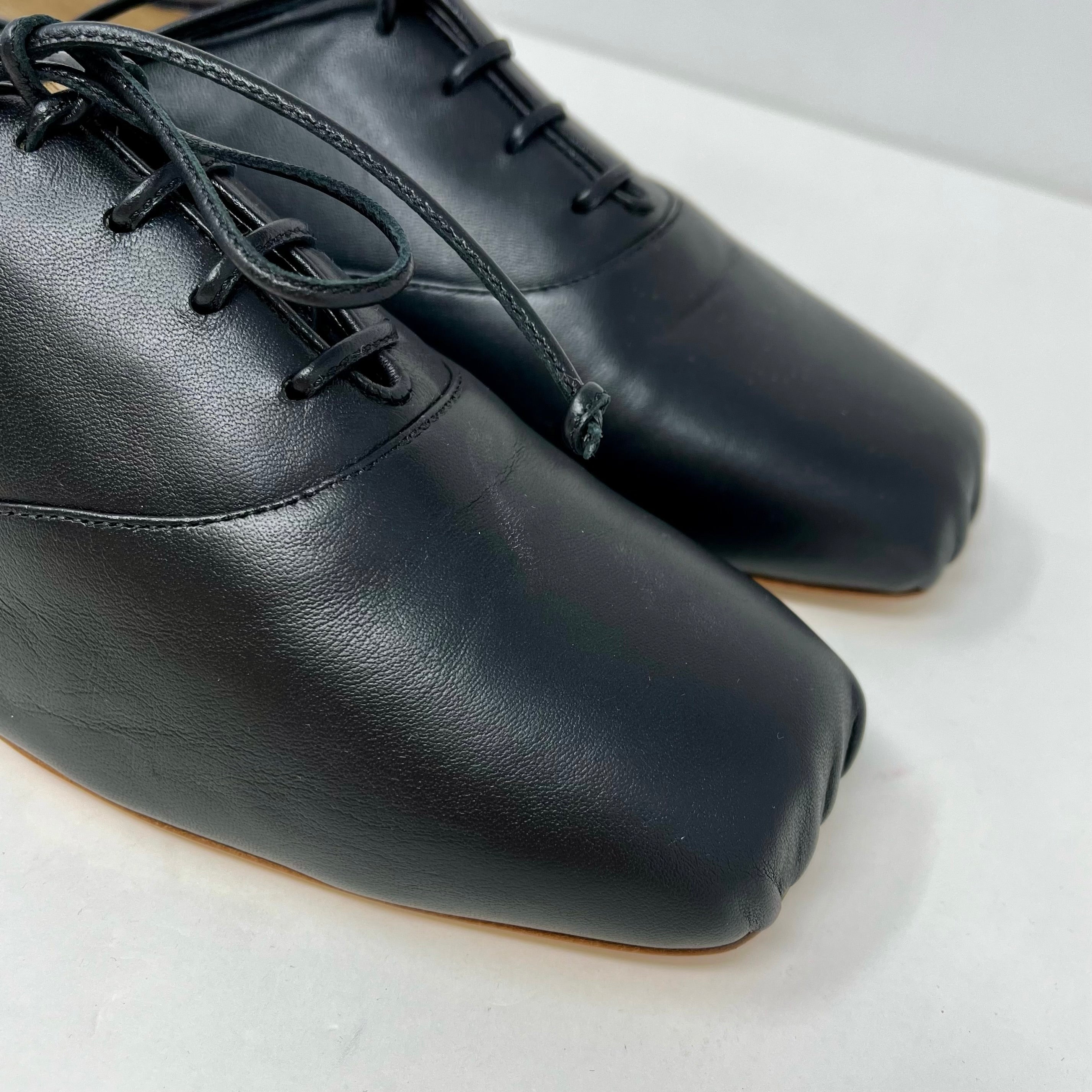 Gabriela Hearst Women's Flats - Comfortable & Stylish Ballet Shoes for Work, Travel & Everyday Wear