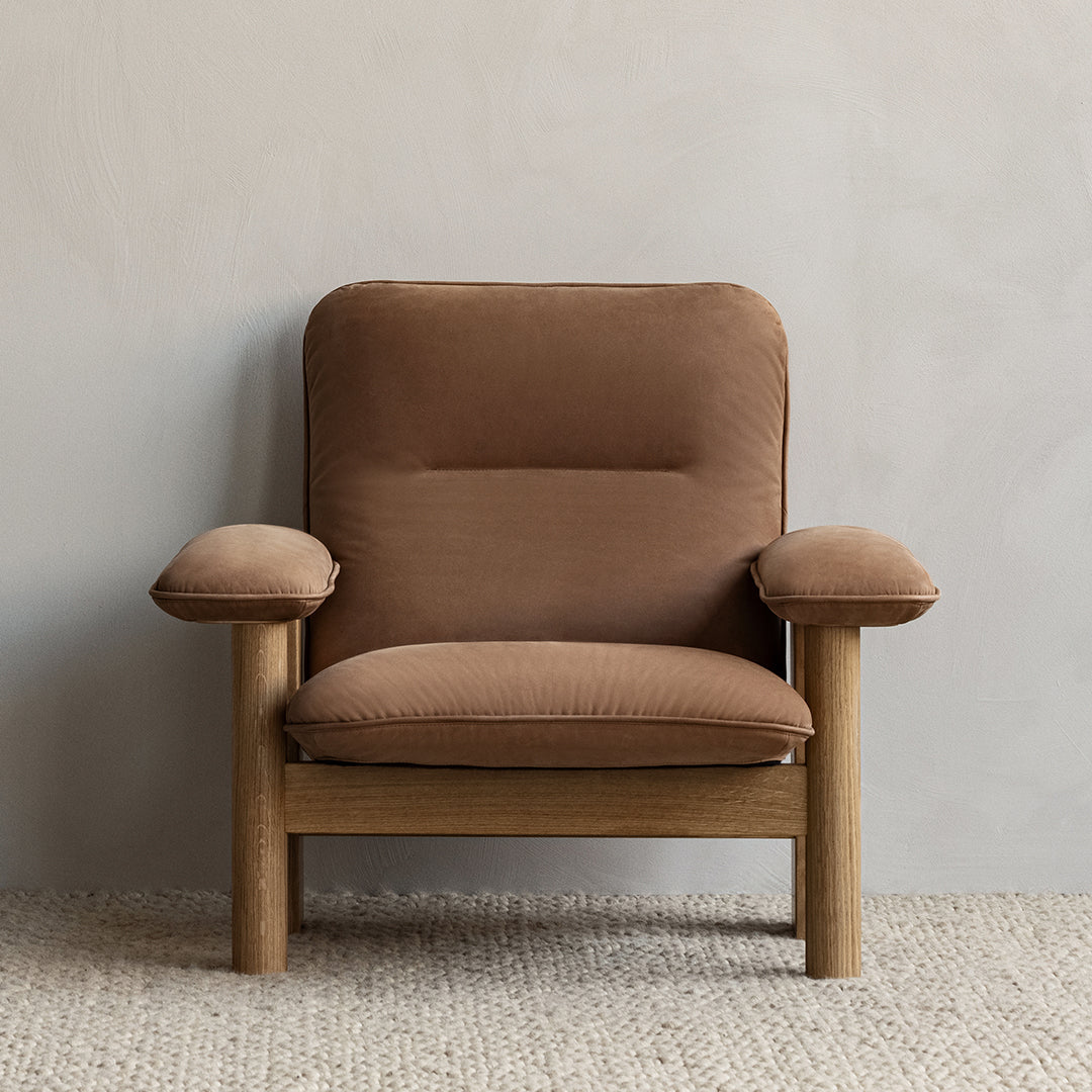 Brasilia Lounge Chair - Mid-Century Modern Accent Chair for Living Room, Bedroom & Office - Comfortable Upholstered Armchair with Wooden Legs