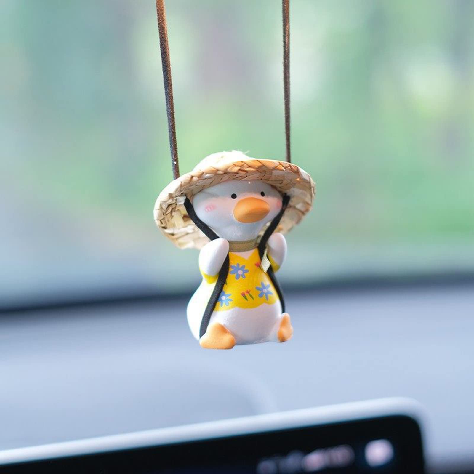 VIAVIA Swinging Duck Car Hanging Ornament - Cute Straw Hat Duck Pendant for Rear View Mirror - Yellow Auto Accessories & Car Decor - Perfect for Road Trips, Gifts & Vehicle Personalization