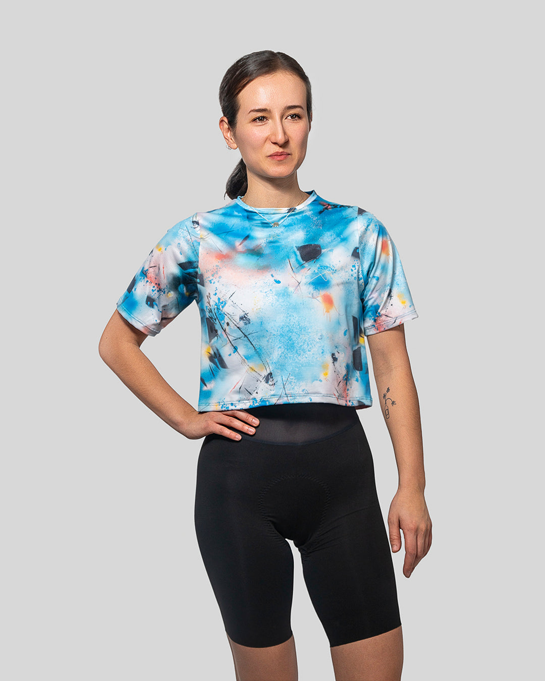 Fatcap Women's Crop Top - Trendy Short Sleeve T-Shirt for Summer Outfits, Casual Wear & Street Style Fashion