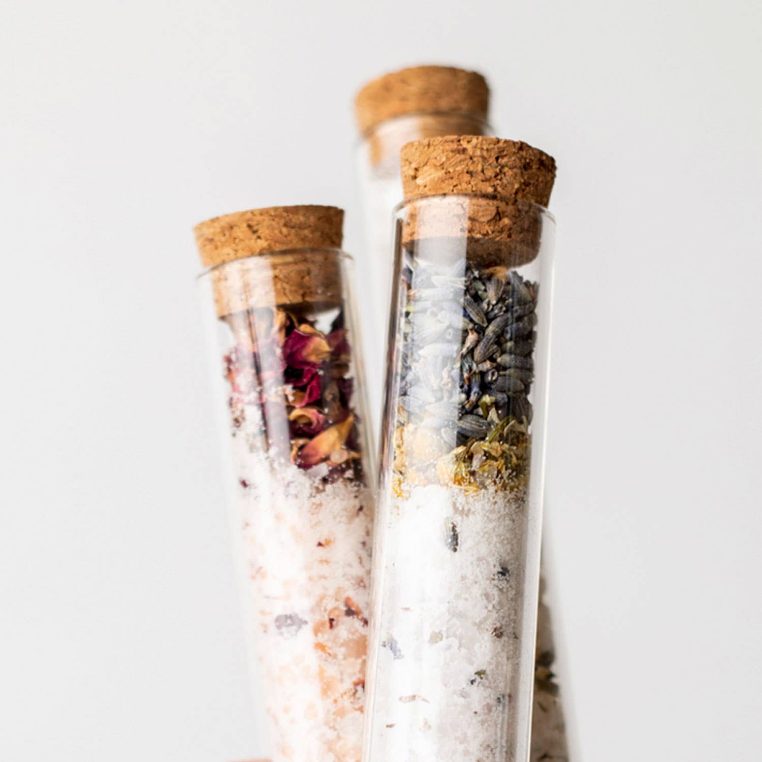 Premium Rose Sandalwood Bath Soak - Relaxing Aromatherapy for Stress Relief & Skin Hydration | Perfect for Spa Nights, Self-Care Rituals & Romantic Baths