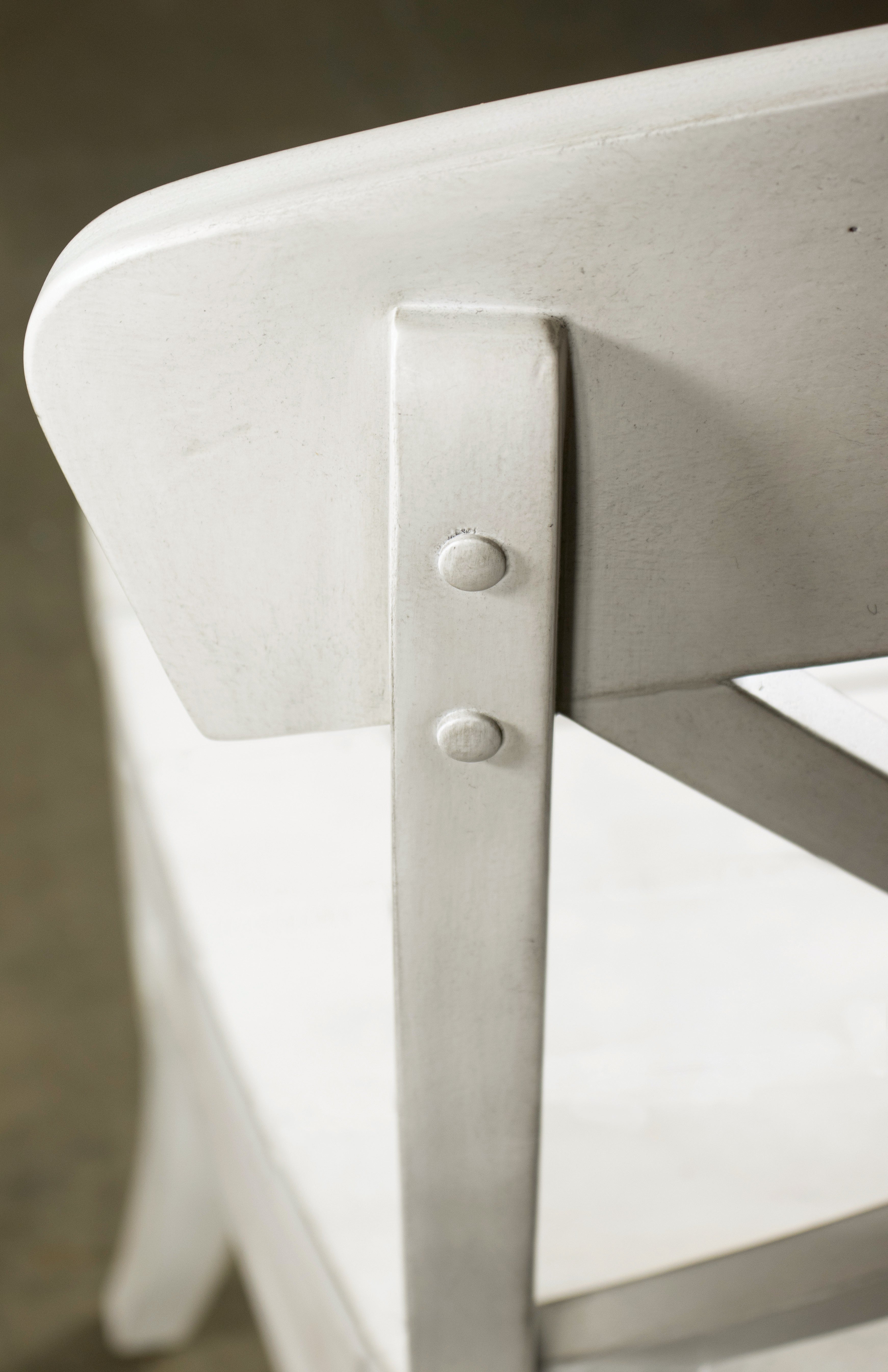 Roundhill Furniture Harola Cross Back Dining Chairs - Set of 2, Smoky White Finish - Modern Farmhouse Side Chairs for Kitchen, Dining Room & Breakfast Nook