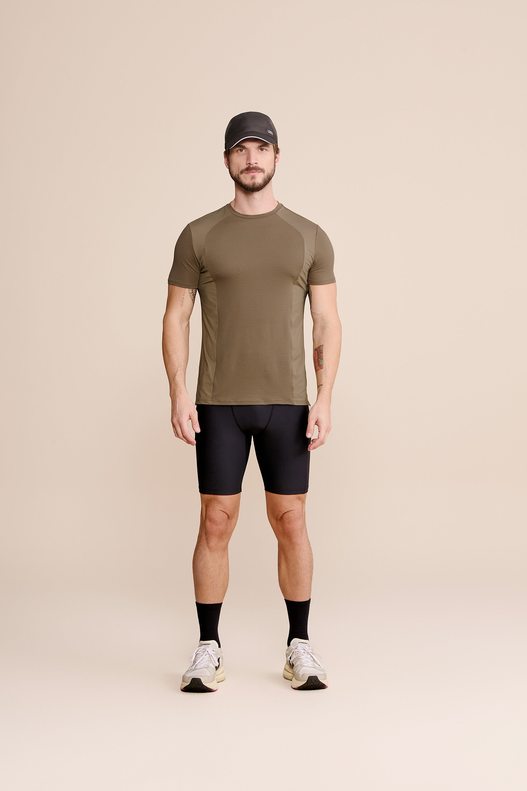 Men's Air Move® Wide Fit T-Shirt - Breathable & Comfortable Casual Wear for Everyday Use, Gym, and Outdoor Activities