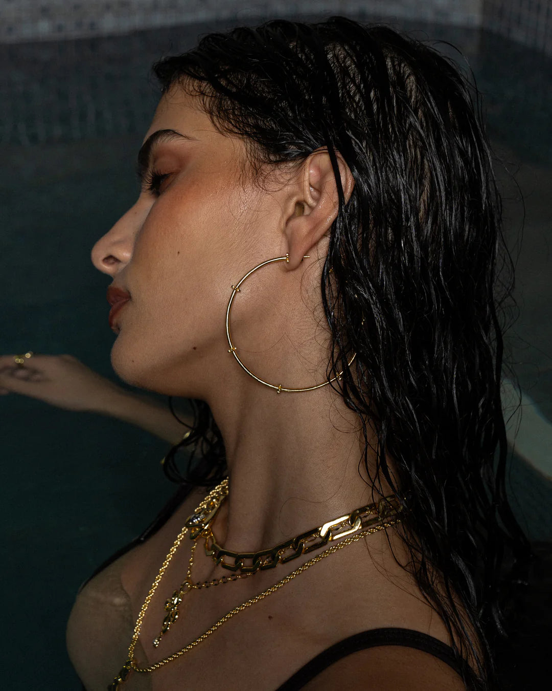 Faye Gold Earrings for Women - Elegant Dangle Hoop Earrings for Everyday Wear & Special Occasions