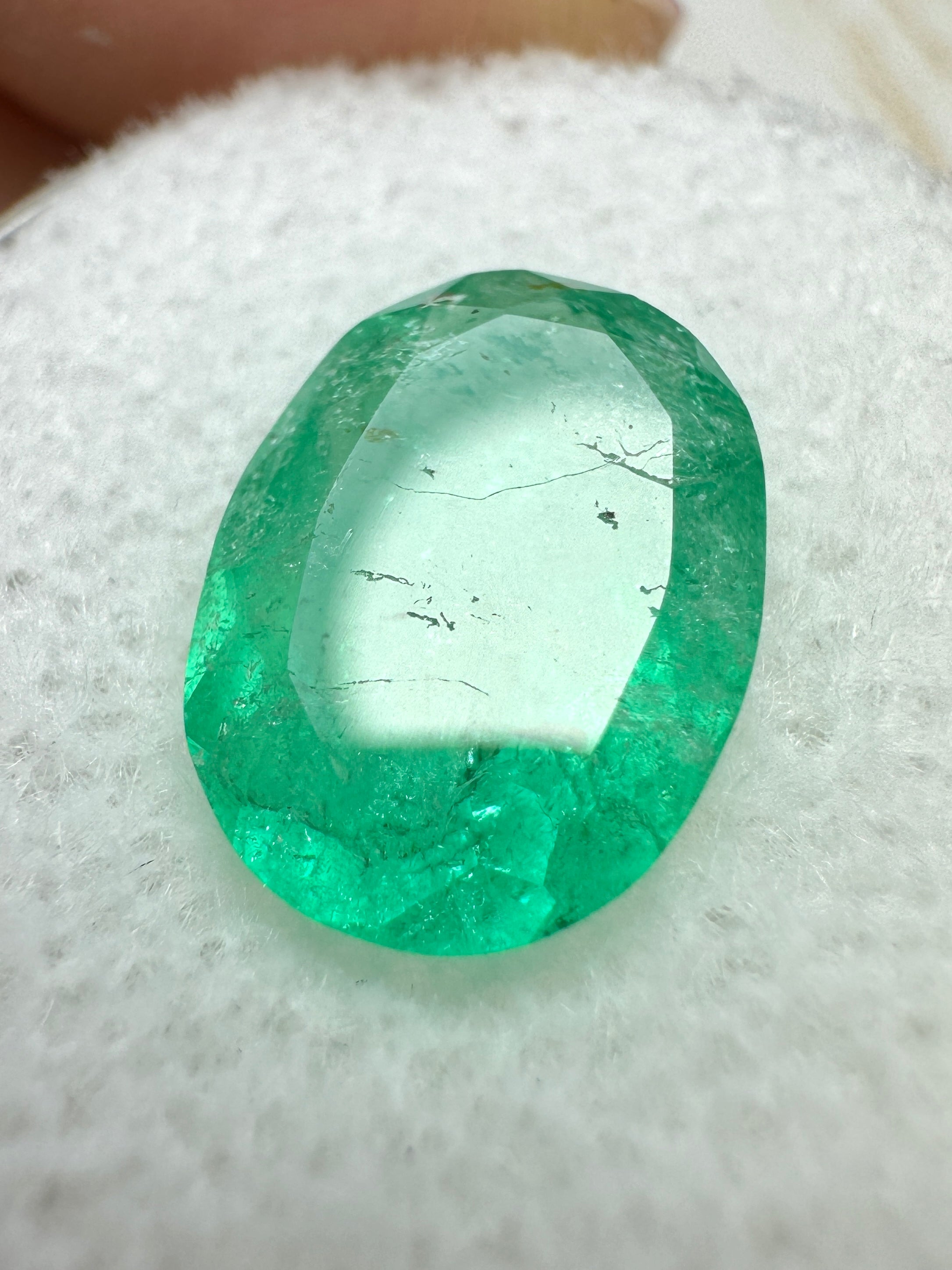 2.72 Carat Natural Colombian Emerald Loose Gemstone - Earthy Green Oval Cut for Jewelry Making, Engagement Rings & Fine Collections