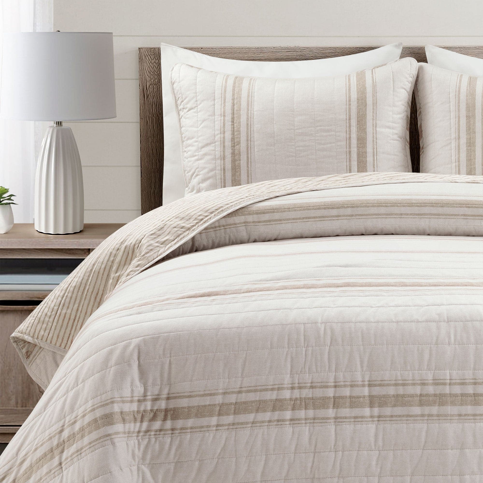 Farmhouse Stripe Reversible Cotton Quilt Set - King Size, Soft & Breathable Bedding for All Seasons - Perfect for Cozy Bedrooms, Guest Rooms & Vacation Homes