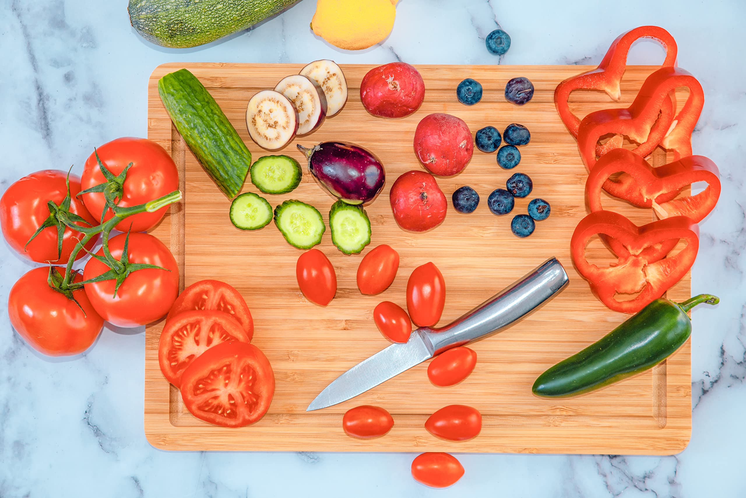 **Personalized Engraved Bamboo Cutting Board - Unique Mother's Day Gift, Housewarming Present for Mom - Perfect for Kitchen, BBQ, and Holiday Cooking**