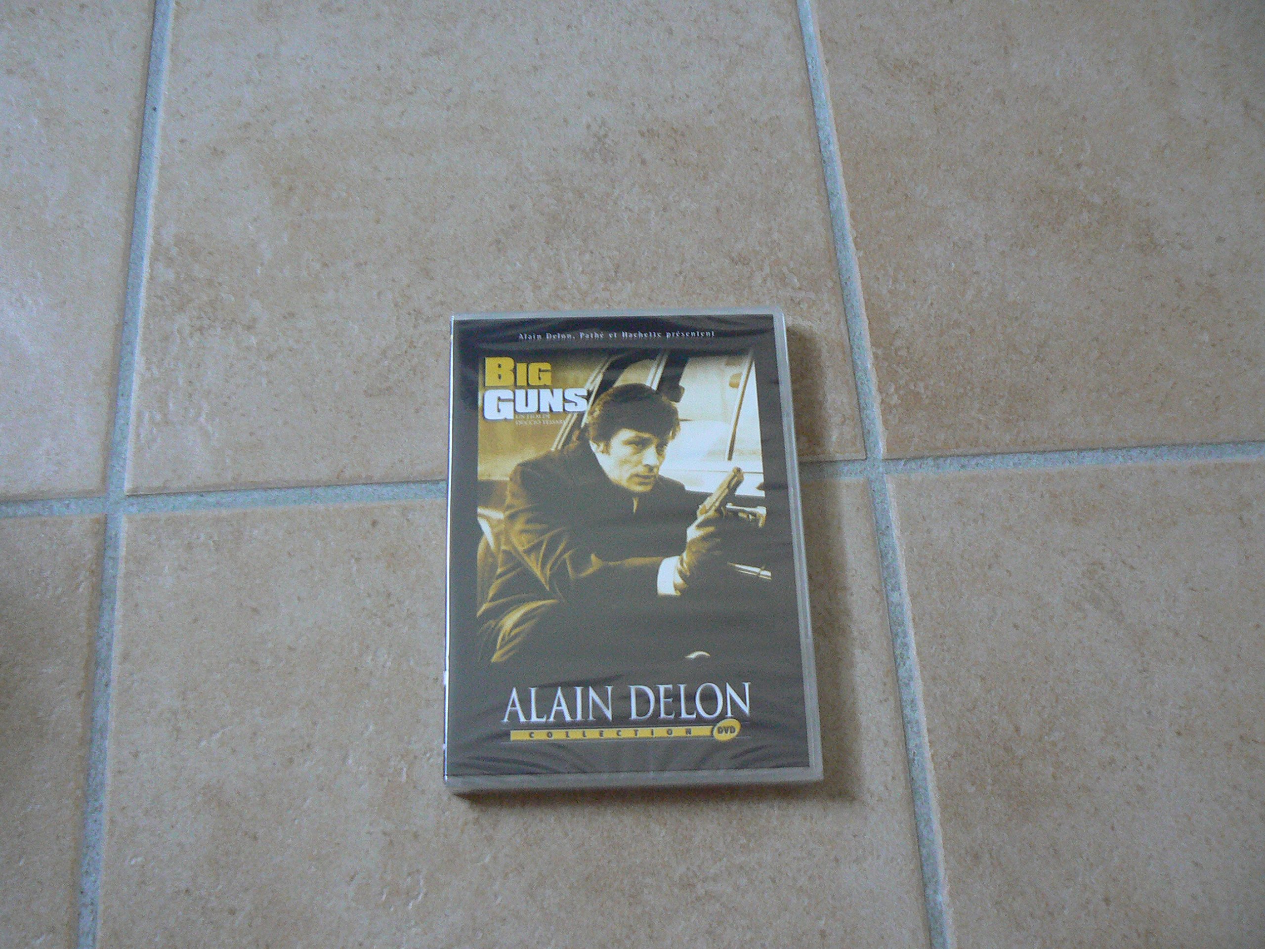 Big Guns (Les Grands Fusils) - Classic French Film on DVD - Perfect for Movie Nights & Film Collector's Library