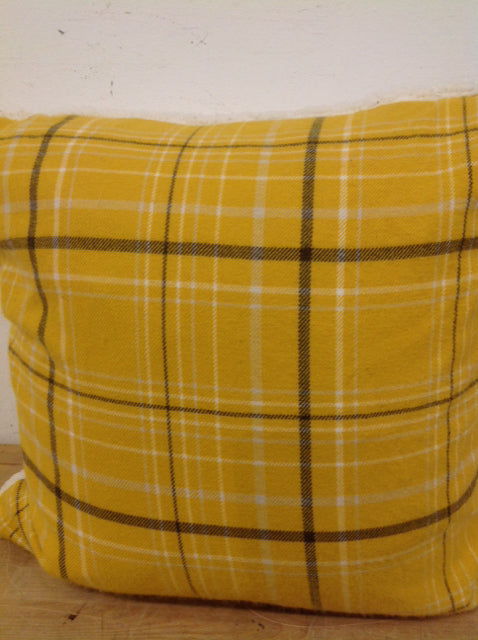 DKNY Yellow Plaid Fleece Pillow - Soft & Cozy 20x20 Inch Decorative Throw Pillow for Couch, Bed, Sofa - Perfect for Home Decor & Relaxation