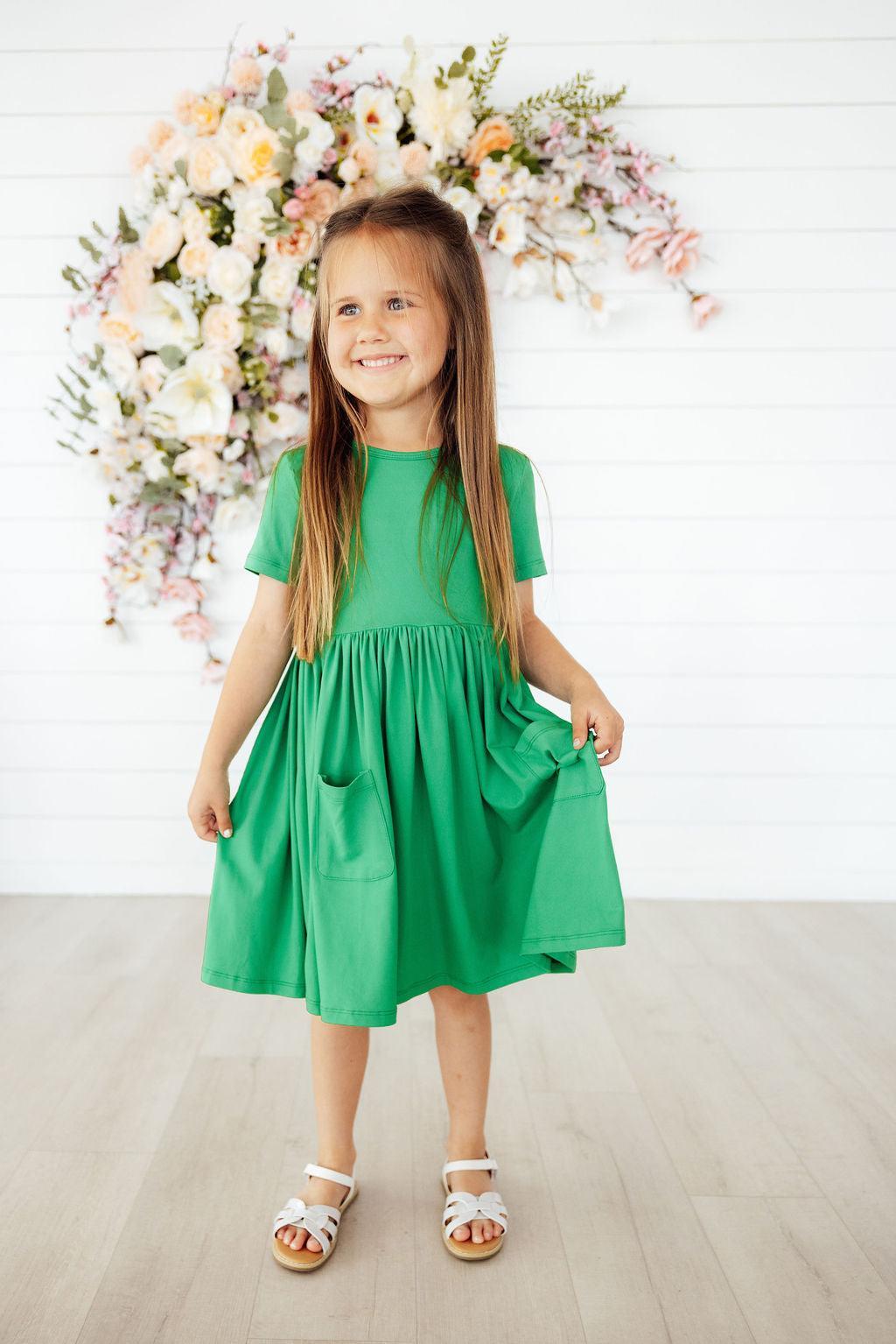 Kelly Green Short Sleeve Pocket Twirl Dress for Women - Flowy Summer Dress for Parties, Weddings & Casual Outings