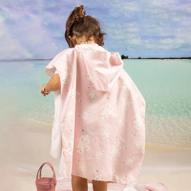 Poncho Mibi Octopus 0.60 x 0.60 - Soft & Cozy Blanket for Kids & Adults - Perfect for Camping, Travel, and Home Use