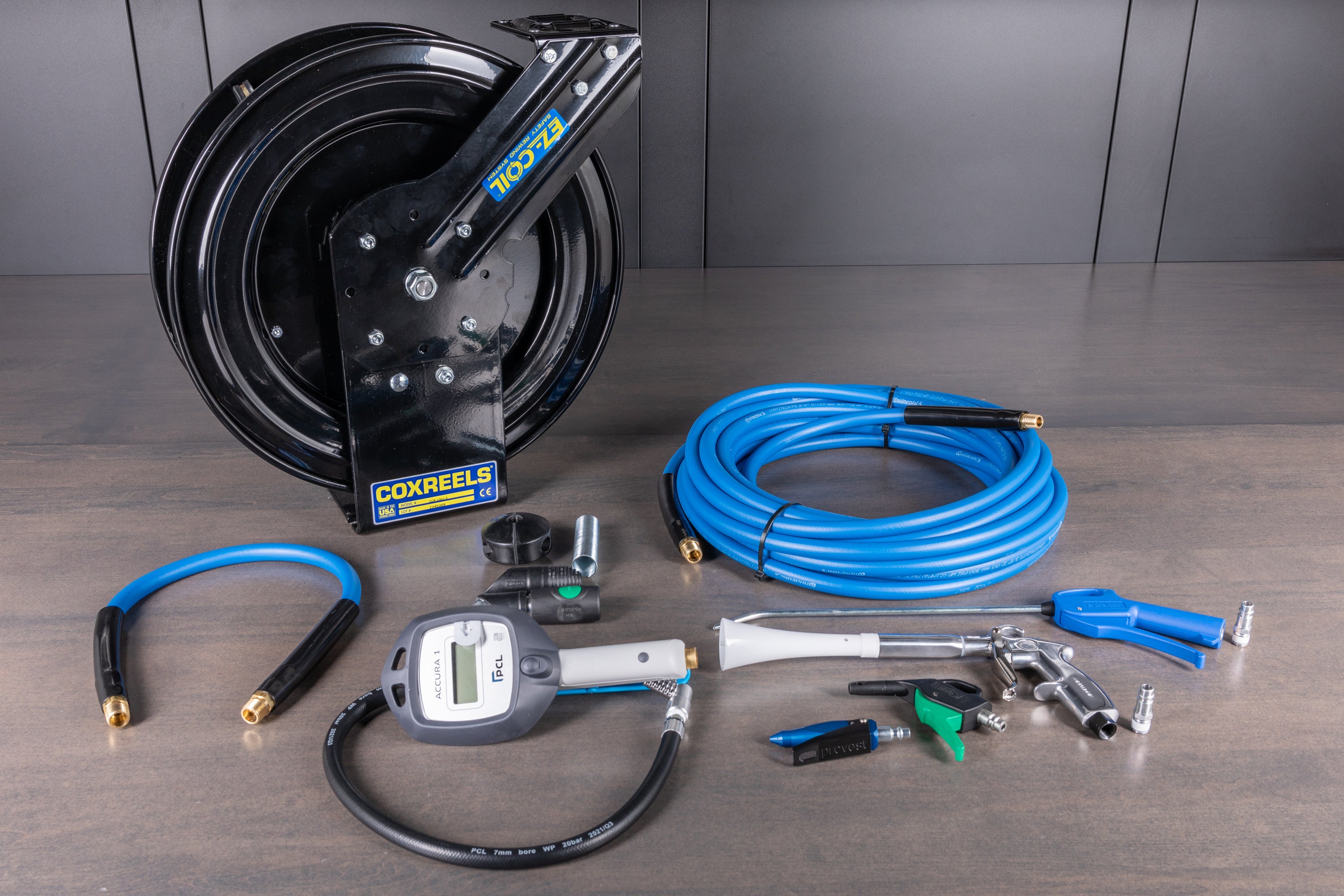 Heavy Duty Compressed Air Hose Reel Kit with 50ft Retractable Hose - Perfect for Garage, Workshop & Industrial Air Tool Use