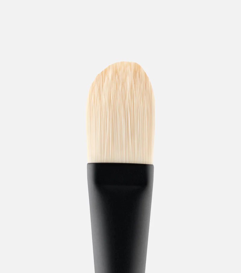 Best Foundation Brush for Flawless Makeup - Soft Synthetic Bristles for Liquid & Powder Foundation - Perfect for Daily Use & Professional Makeup Artists