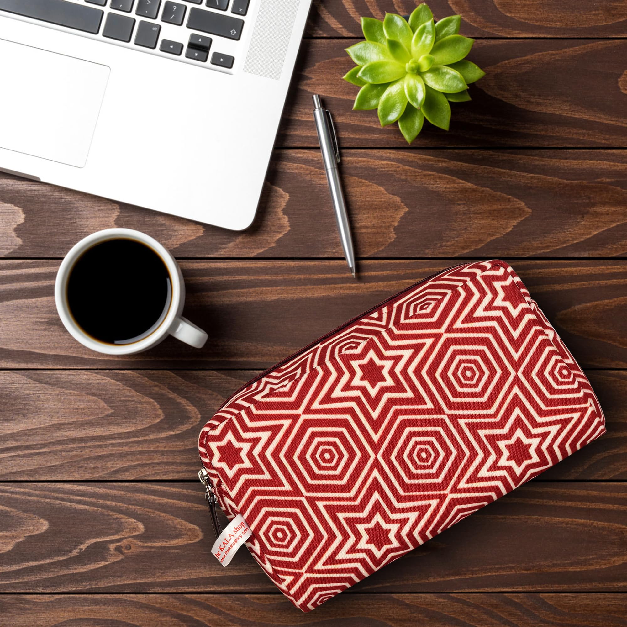 Stylish Geometric Print Makeup Pouch for Women - Cosmetic Organizer, Travel Toiletry Bag & Utility Pouch (Red) - Perfect for Travel, Gym & Everyday Essentials Storage