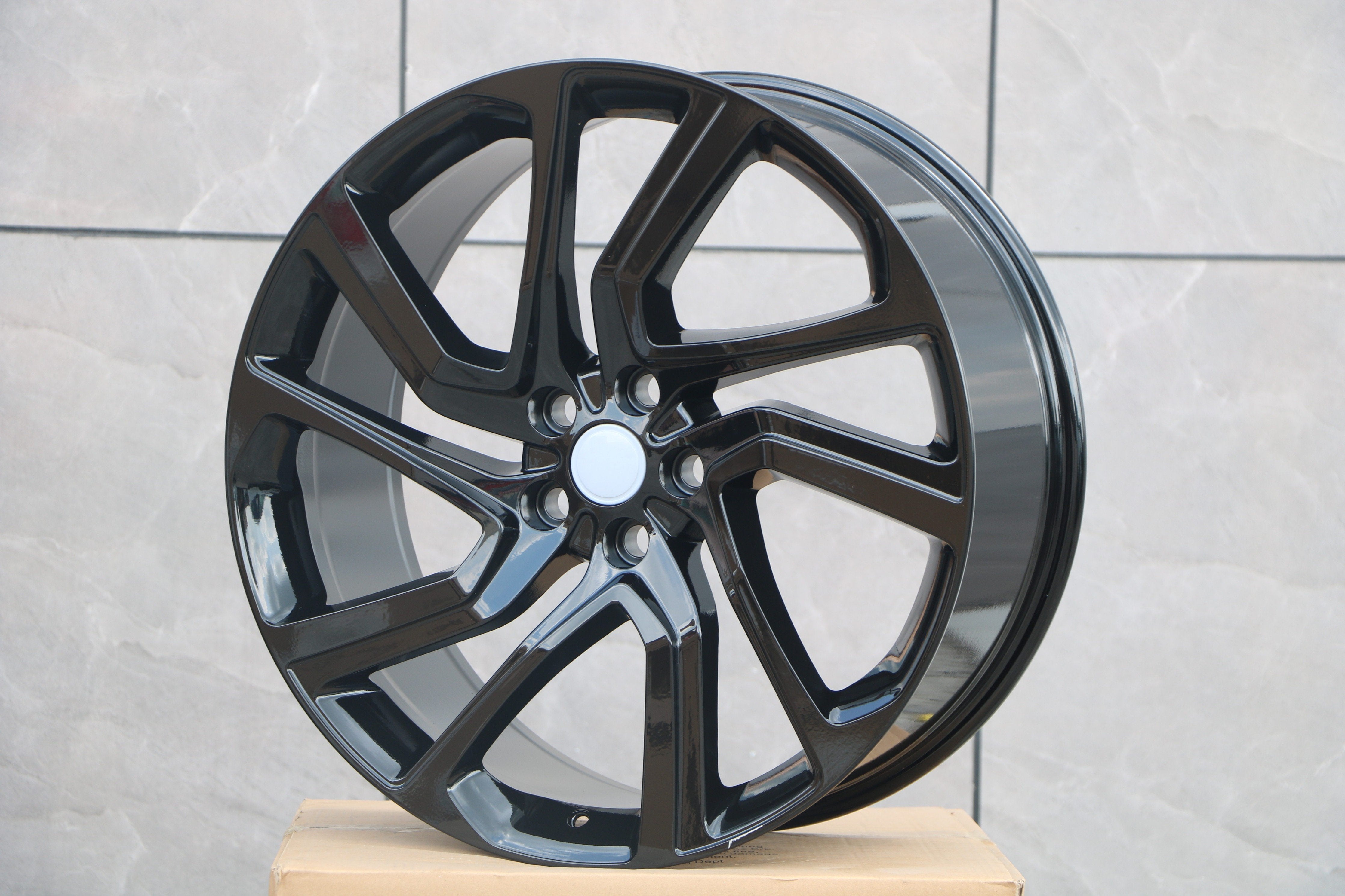 22-Inch Alloy Wheels for Range Rover Vogue, Sport, Defender, Discovery & LR3/LR4 - Premium Off-Road & Luxury SUV Rims for Enhanced Performance & Style