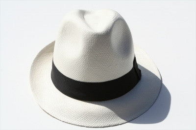 Stylish Panama Trilby Hat in Ivory - Perfect for Summer Beach Outings, Travel, and Outdoor Events