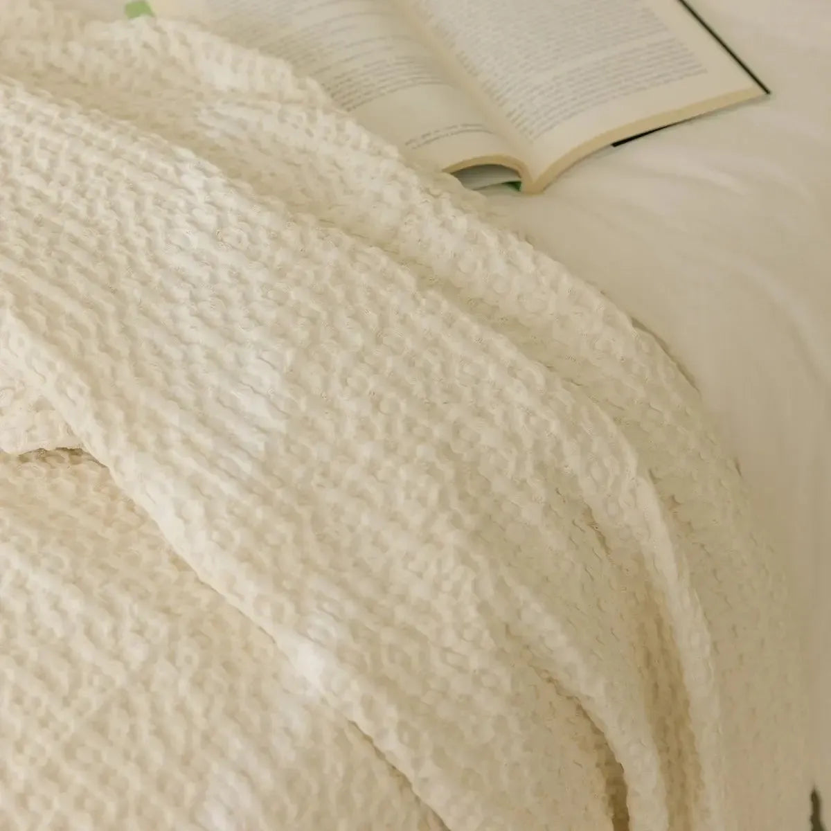 Santa Luzia Waffle Bedspread - Natural Cotton Waffle Weave Blanket for Bed, Sofa & Couch | Lightweight & Breathable Bed Cover for All Seasons | Perfect for Home, Hotel & Airbnb Decor