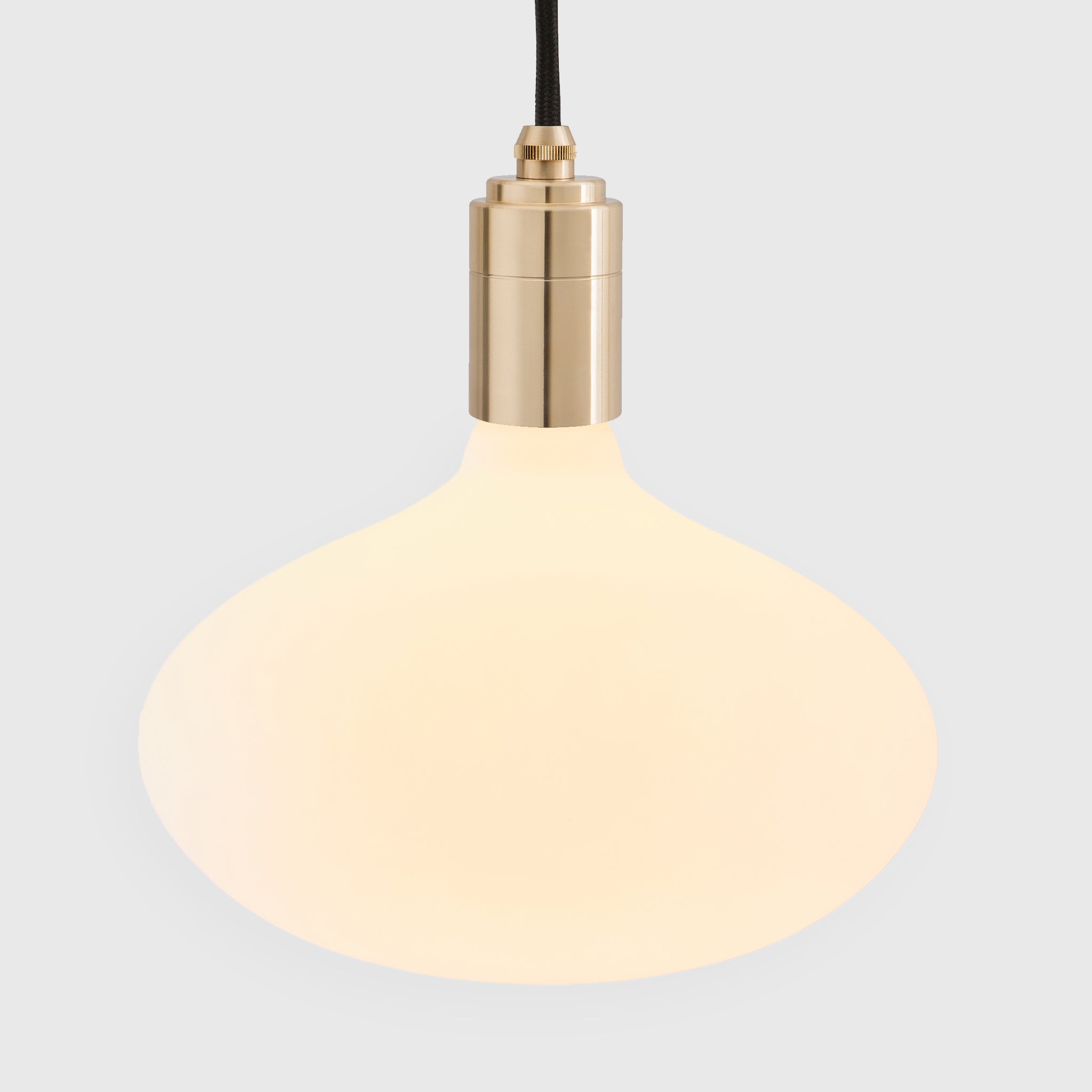 Brass Oval II Pendant Light - Modern Hanging Fixture for Kitchen Island, Dining Room & Bedroom Lighting
