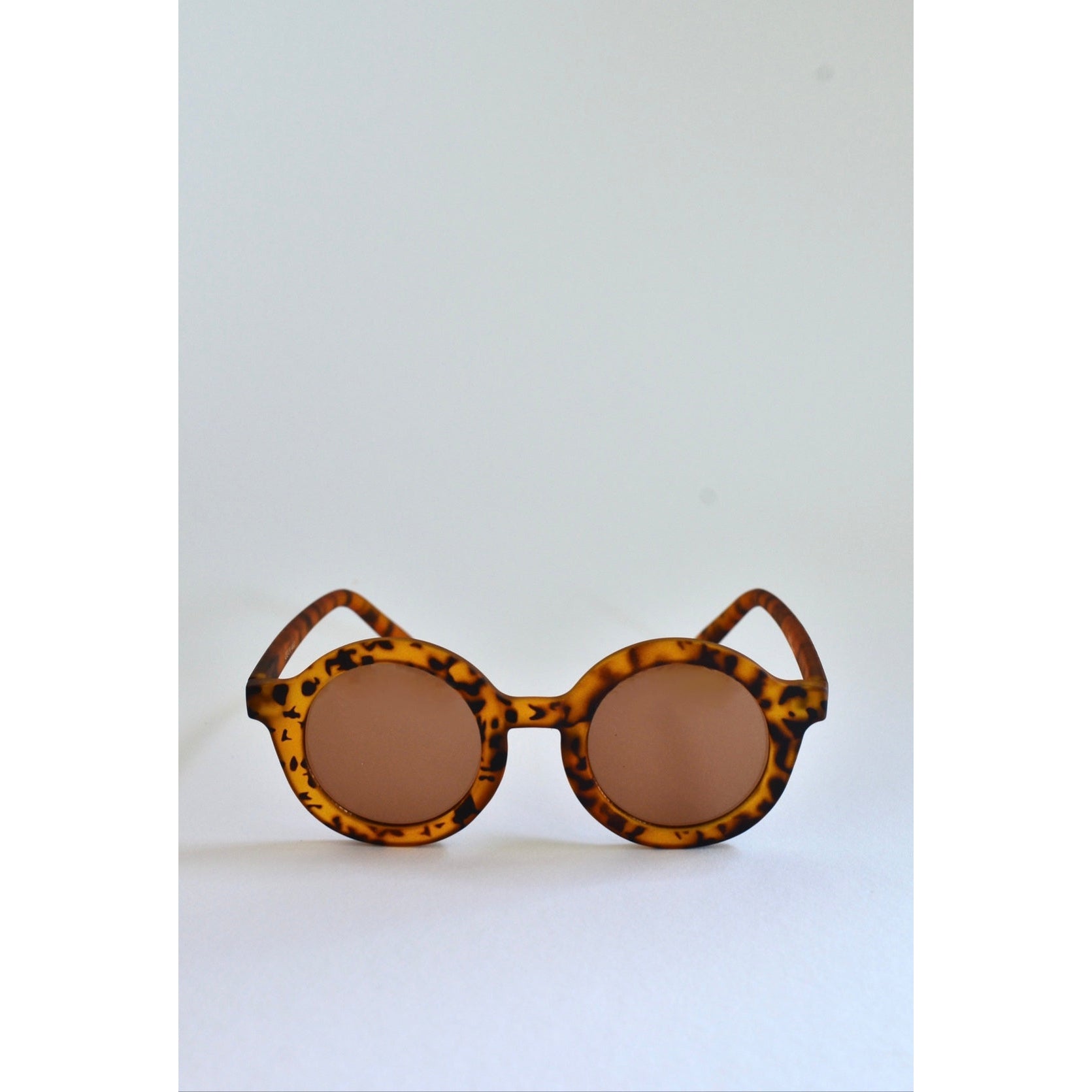 BabyMocs Adult Sunglasses - Classic Round Leo Style for Men & Women - Perfect for Driving, Beach & Outdoor Activities
