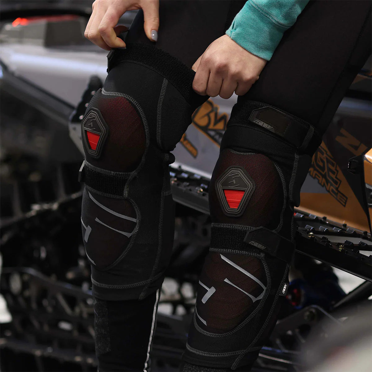 509R Mor Protective Knee Pads - Heavy Duty Work Knee Guards for Construction, Carpentry & DIY - Comfortable Safety Gear for Men & Women - Ideal for Flooring, Roofing & Outdoor Activities