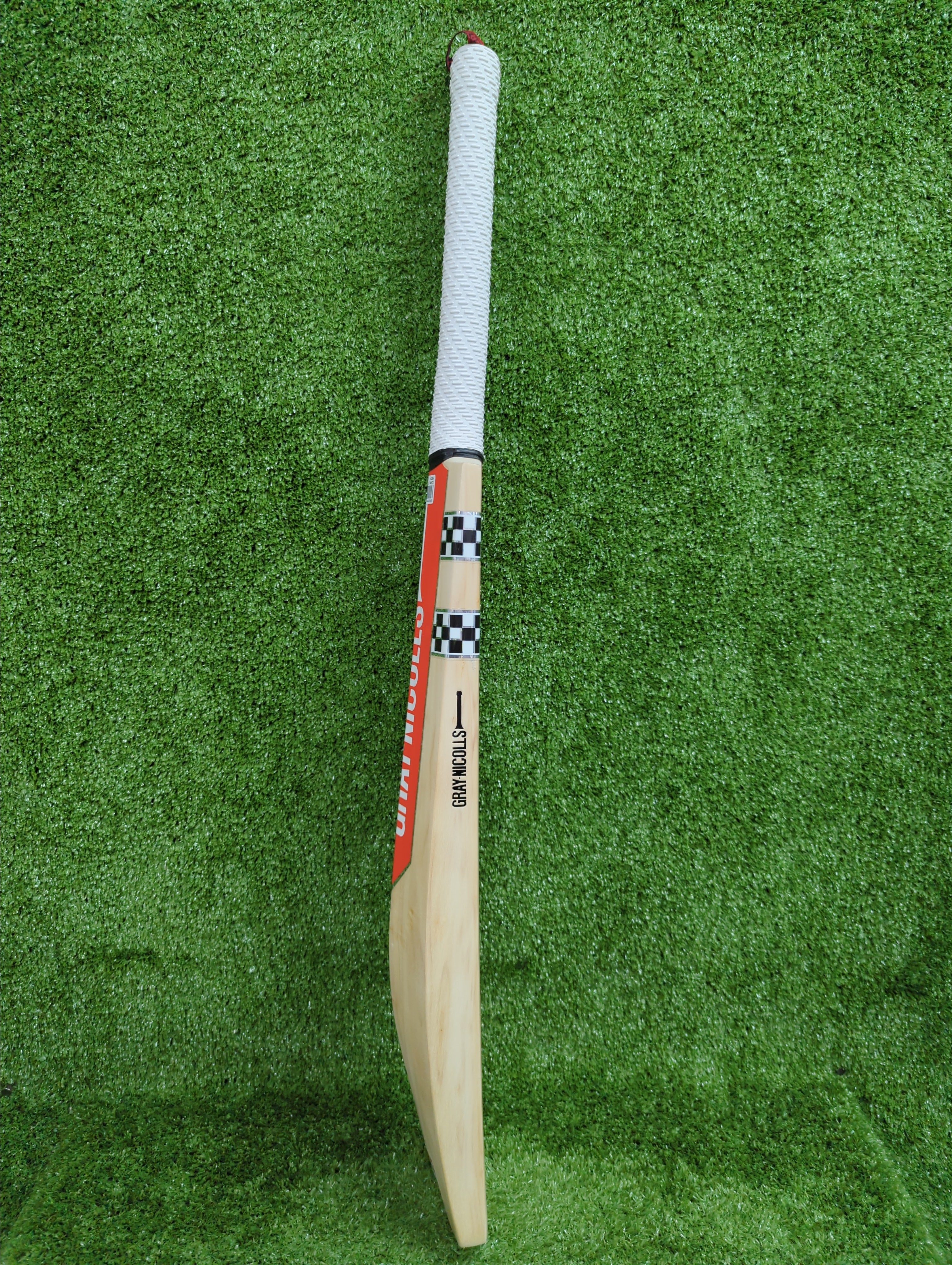 Gray Nicolls Classic Ultimate Range Youth Harrow English Willow Cricket Bat – Lightweight & Durable for Junior Players – Perfect for Practice & Matches