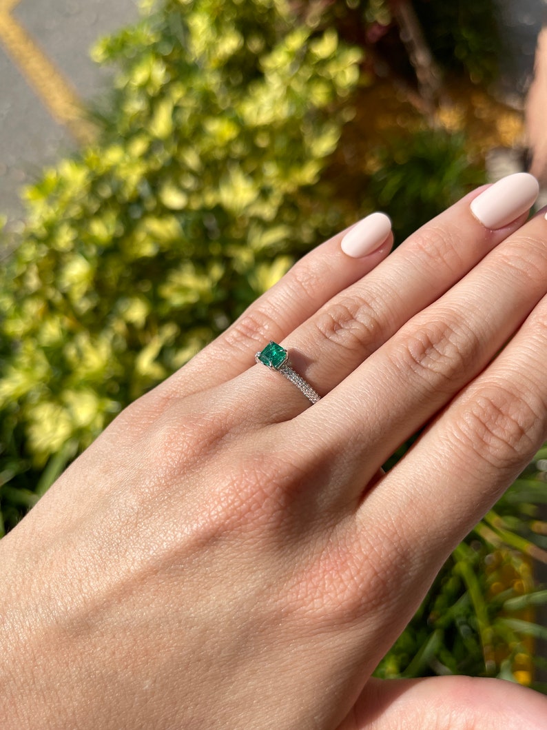 1.0tcw 14K Gold Natural Emerald & Diamond Asscher Cut Engagement Ring for Women – Perfect for Proposals, Weddings & Anniversary Gifts