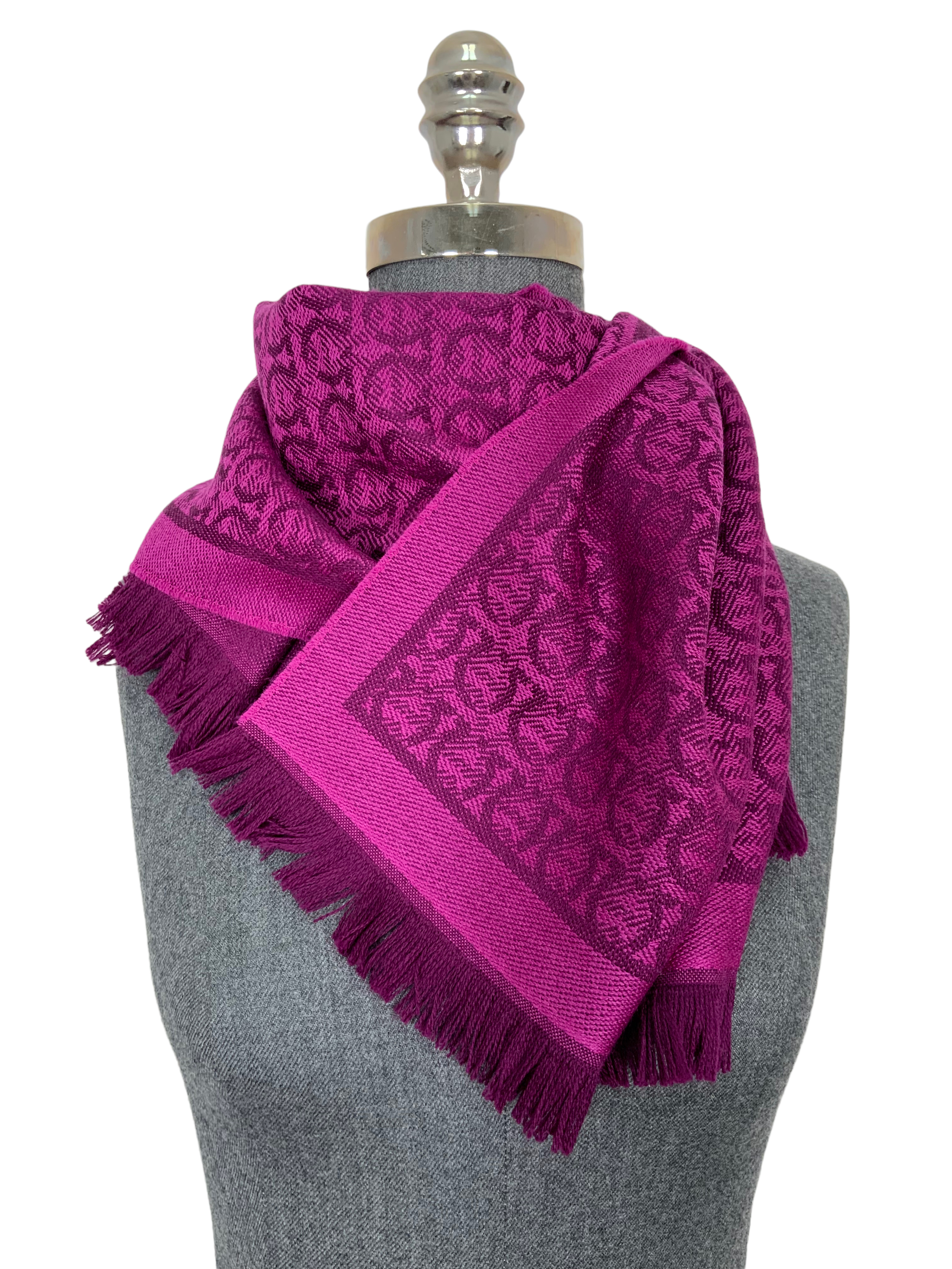 Salvatore Ferragamo Gancini Horsebit Wool Scarf for Women & Men - Luxury Cashmere Blend Winter Wrap - Perfect for Cold Weather & Fashion Accessories