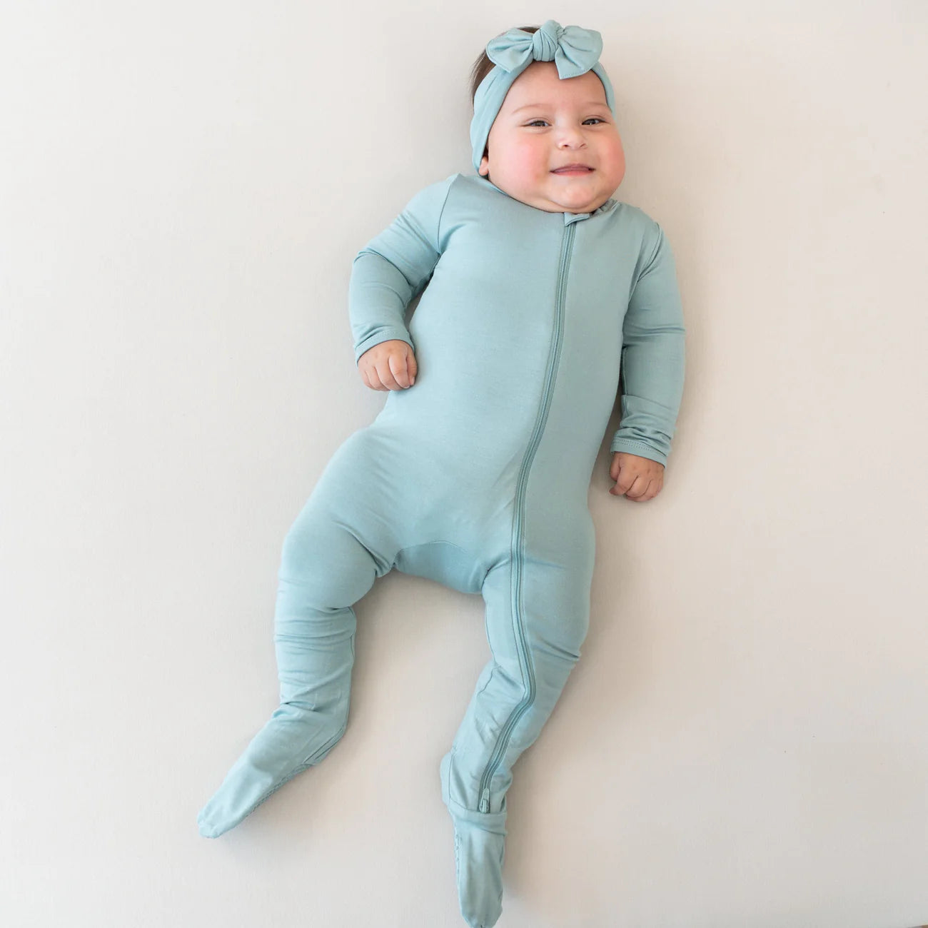 Zippered Footie Pajamas for Babies & Toddlers - Soft & Cozy Glacier Blue Sleepwear - Perfect for Nursery, Bedtime & Winter Comfort