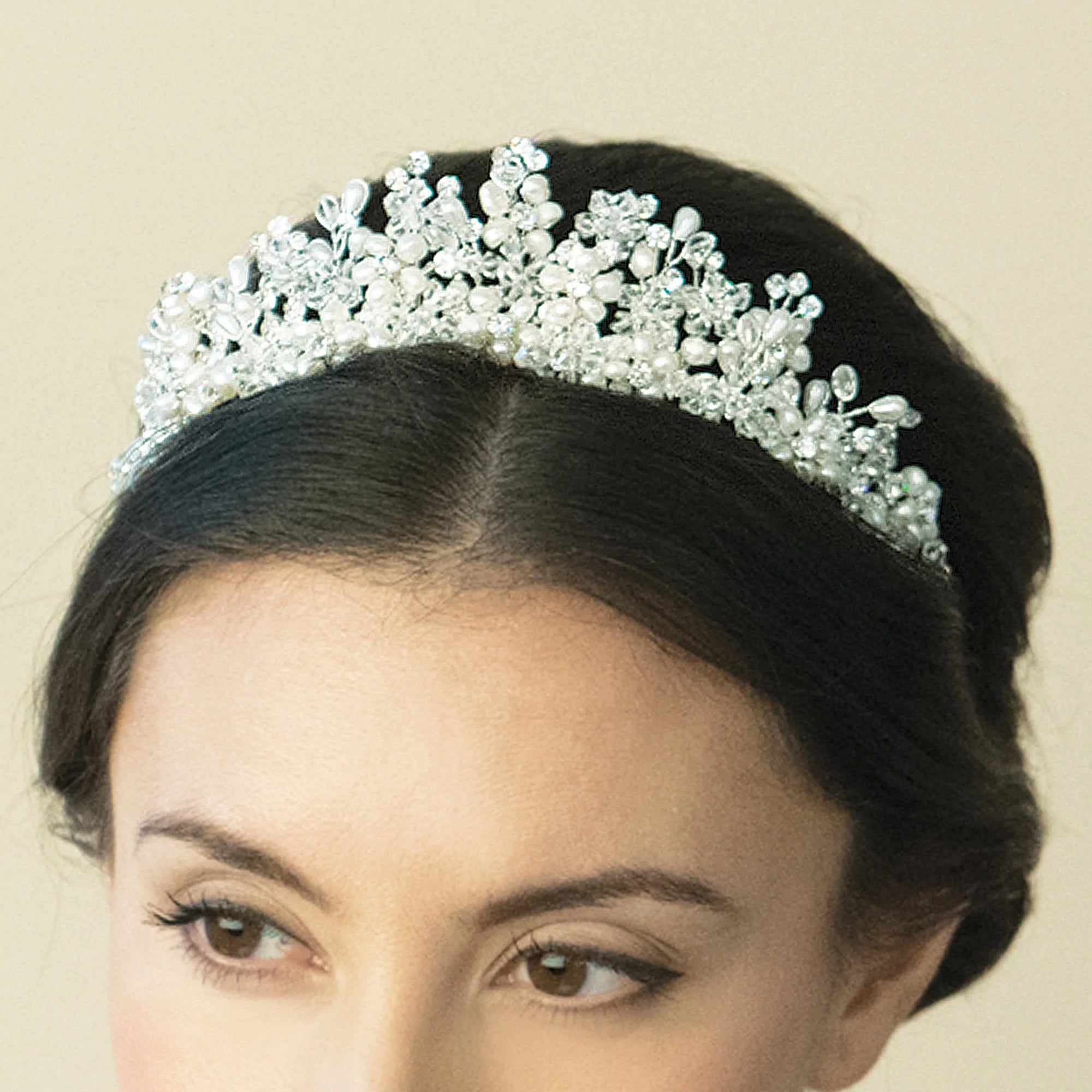 ANIKA Silver Wedding Tiara with Swarovski Crystals & Pearls - Elegant Bridal Headpiece for Weddings, Prom, Quinceañera & Special Occasions