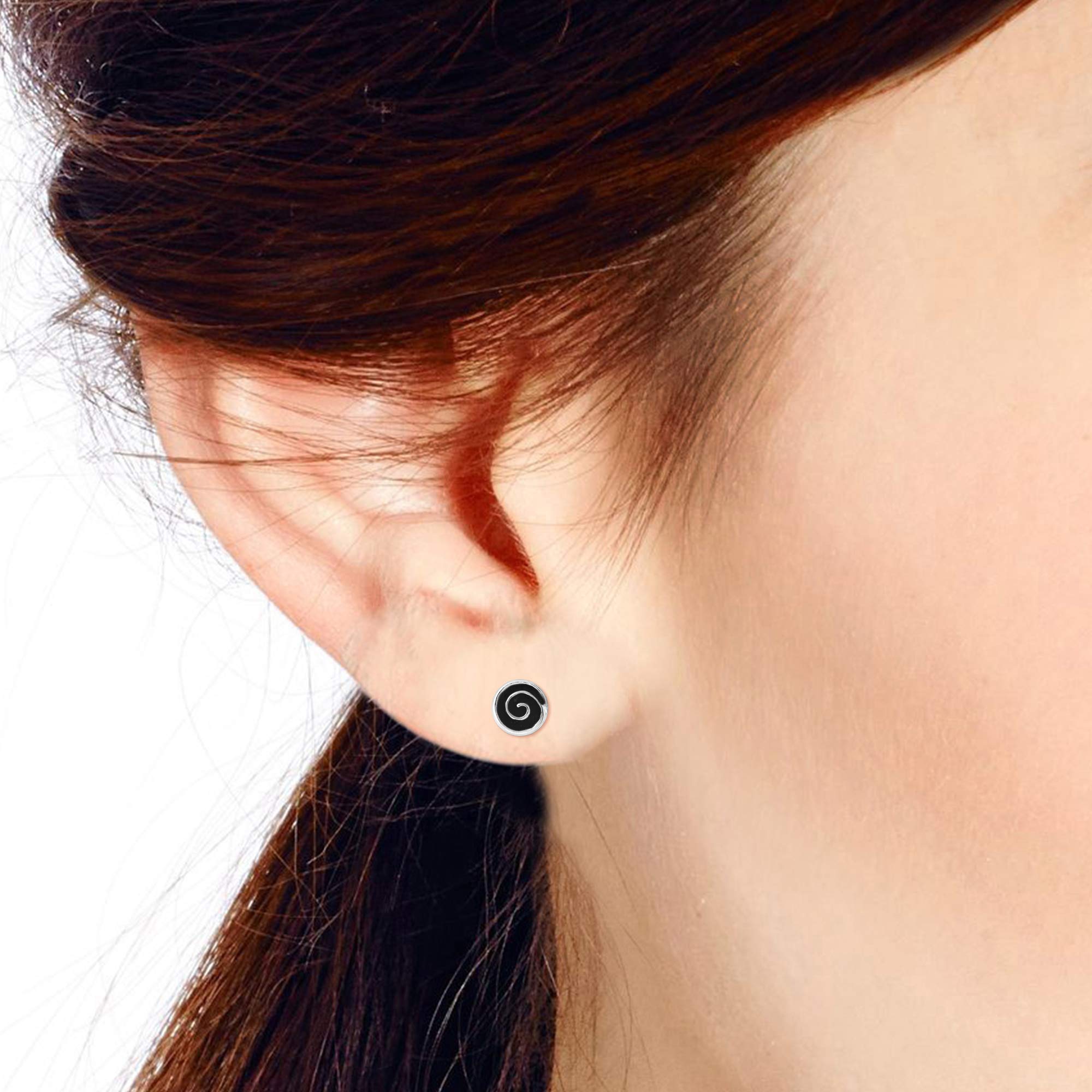 AeraVida Hypnotic Swirls Black Enamel .925 Sterling Silver Stud Earrings for Women | Dainty Swirl Jewelry Gift for Her | Perfect for Date Night, Office Wear & Special Occasions