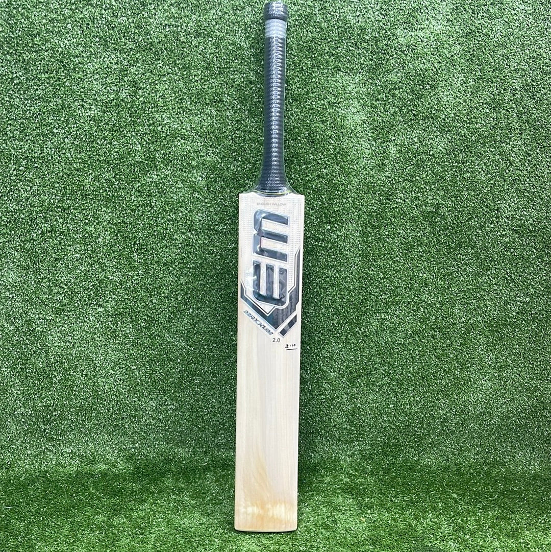 EM Maxxum 2.0 English Willow Cricket Bat - Professional Grade for Matches & Practice - Perfect for Club Players & Tournament Use
