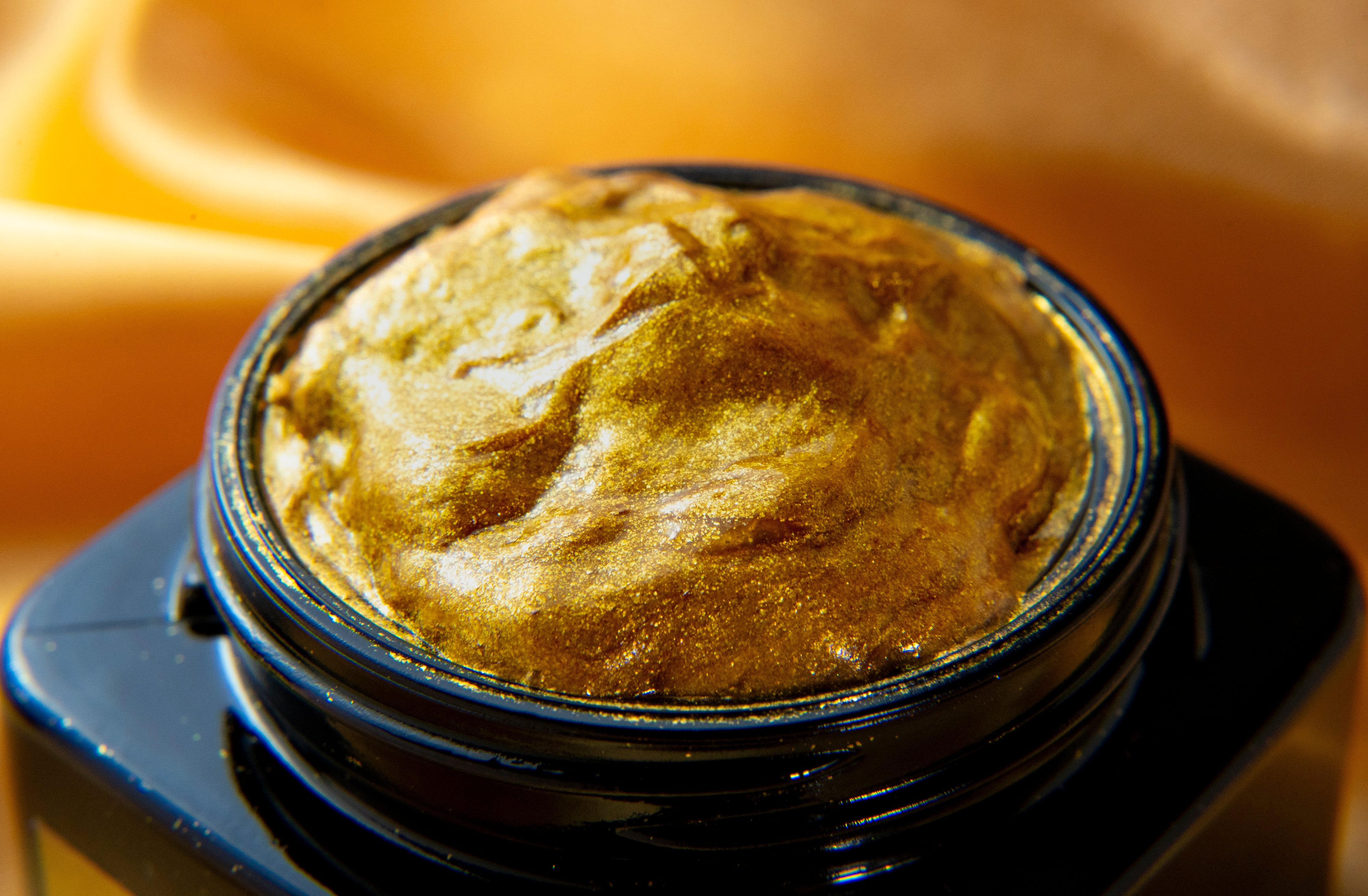 Essence Rare Precious Gold Face Mask - Luxurious Anti-Aging Skincare Treatment for Glowing Skin | Spa Night & Special Occasion Self-Care