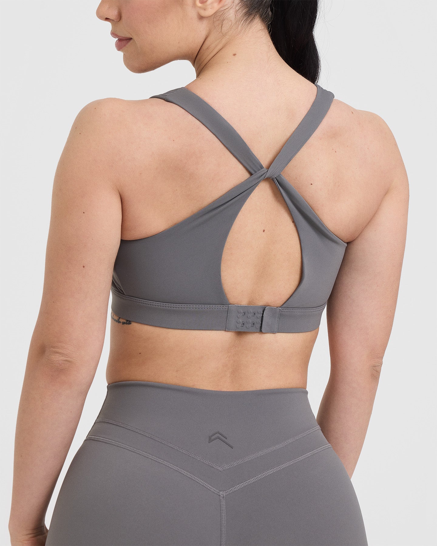 High Support Seamless Sports Bra for Women - Breathable & Comfortable Workout Top in Ash Grey | Perfect for Yoga, Running & Gym