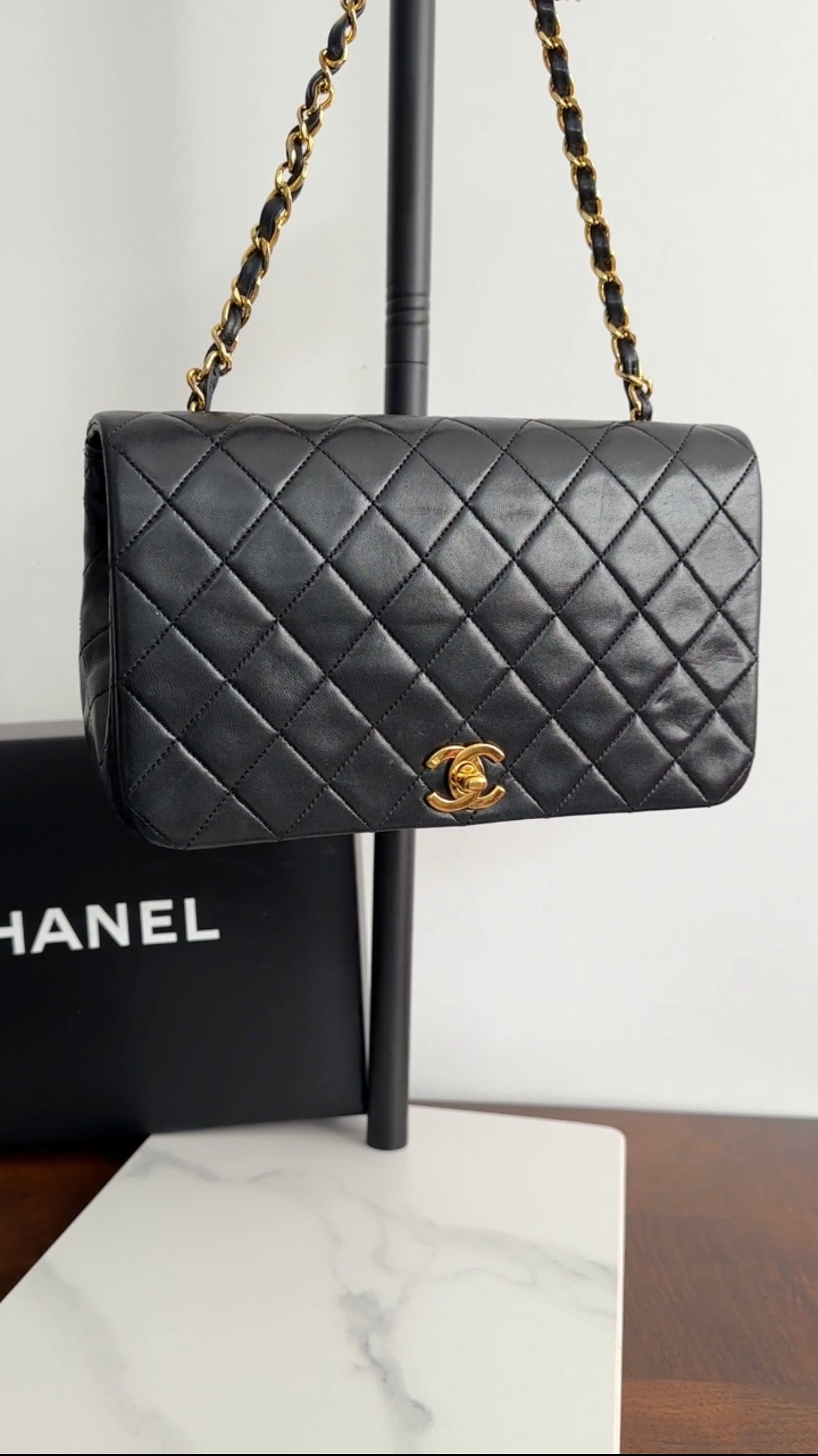 Vintage Chanel 1989 Black Lambskin Leather Classic Flap Bag with Gold Chain - Perfect for Evening Parties, Date Nights & Luxury Fashion Collectors