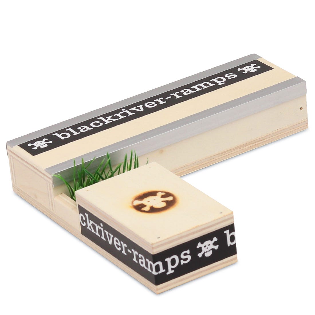 Blackriver Fingerboard Ramps Box 7 - Professional Finger Skateboard Obstacle for Tricks & Stunts - Perfect for Skate Park Simulation & Indoor Play
