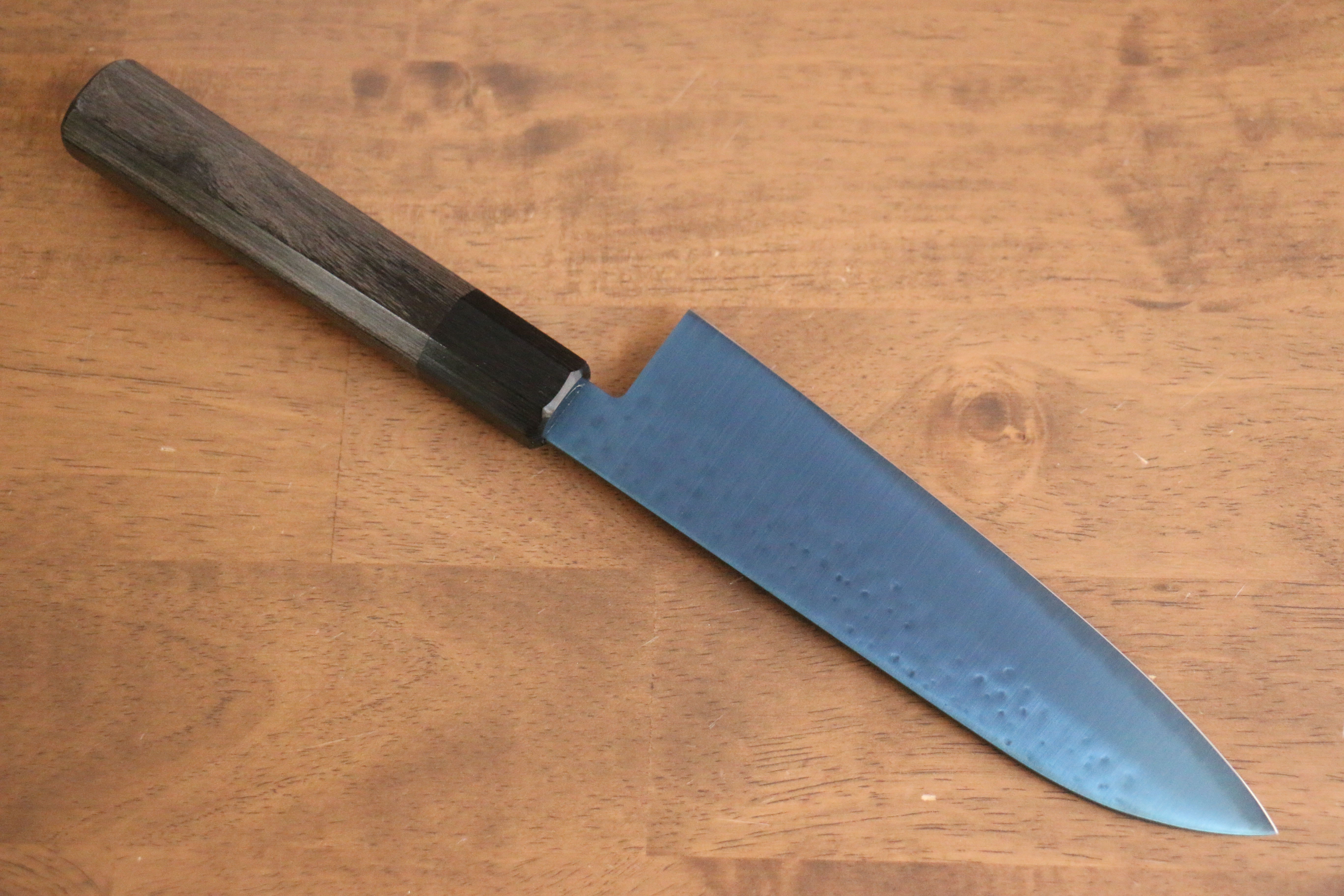 Premium Seisuke SK 85 Santoku Knife 180mm - Japanese Hammered Blade with Ion Plating & Gray Pakka Wood Handle - Ideal for Slicing, Dicing, and Chopping Vegetables, Meat, and Fish - Perfect for Home Chefs and Professional Kitchens