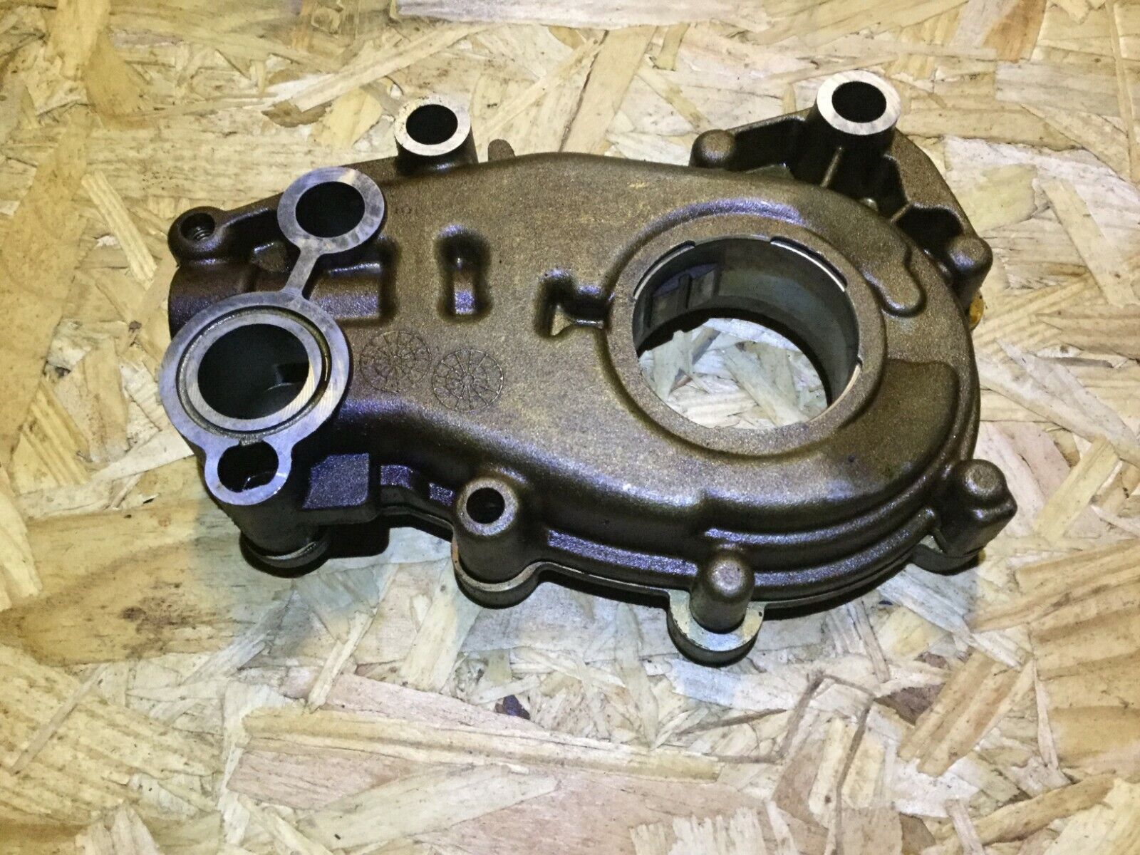 05 06 07 Cadillac CTS 2.8L Engine Oil Pump GM 12640448 OEM Replacement Part - Perfect for Engine Maintenance & Performance Upgrade