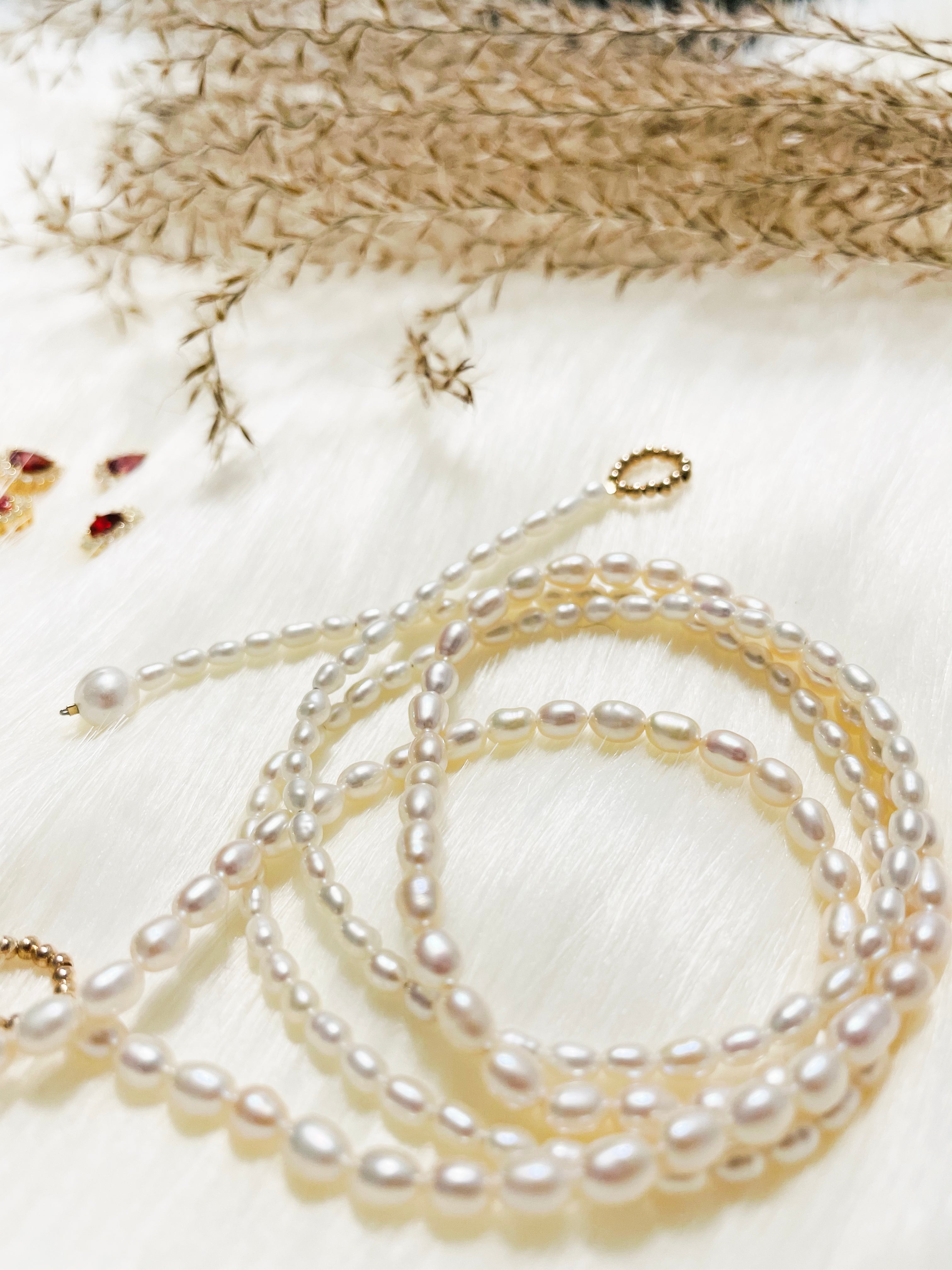 Elegant MIA Pearl Necklace for Women - Timeless Classic Jewelry Gift for Weddings, Anniversaries & Special Occasions