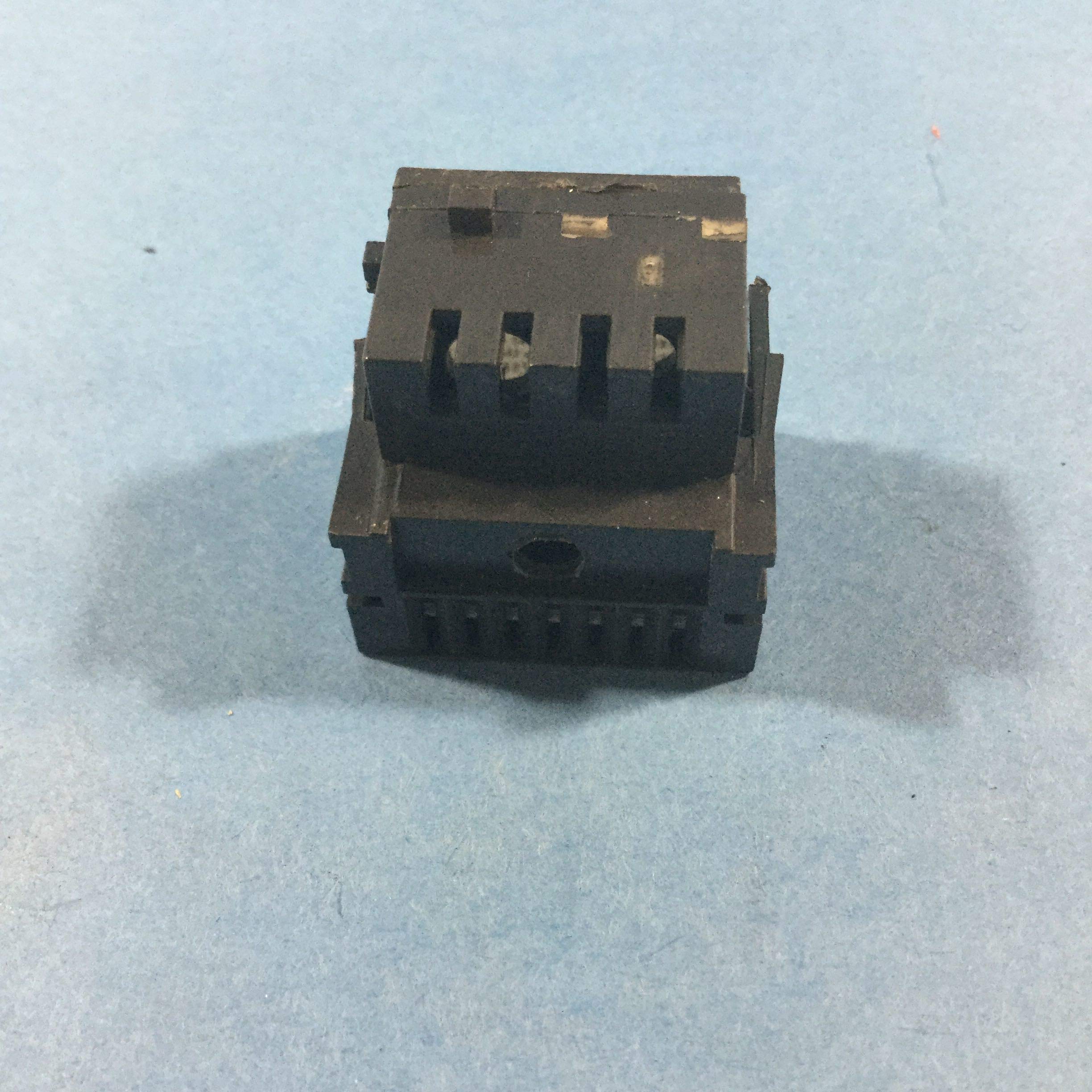 GE SRPF250A100 100A Black Plug-in Circuit Breaker - Heavy Duty Electrical Panel Replacement for Home & Commercial Use