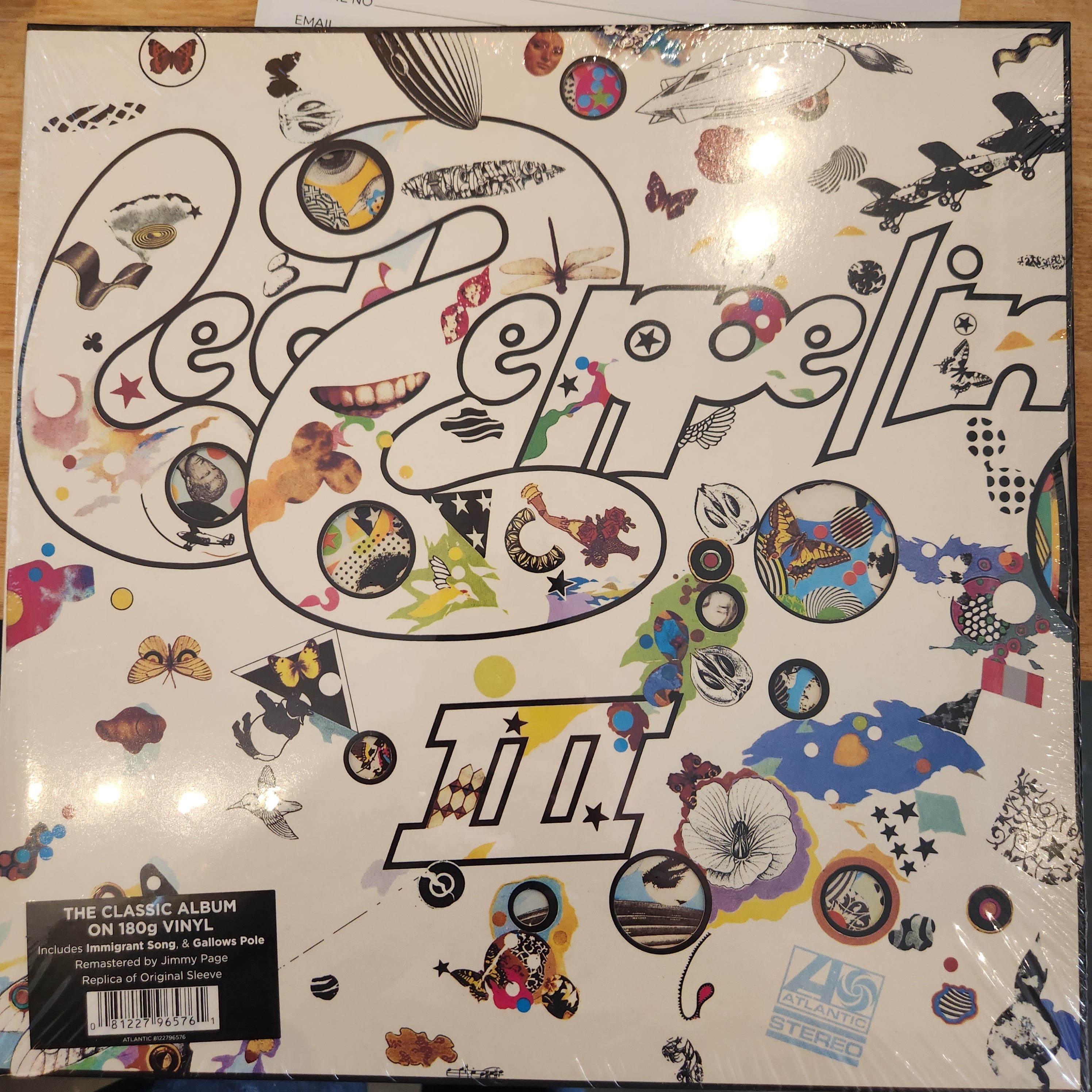 Led Zeppelin III Vinyl LP Record - Classic Rock Album for Collectors & Music Lovers - Perfect for Home Listening & Vinyl Collections