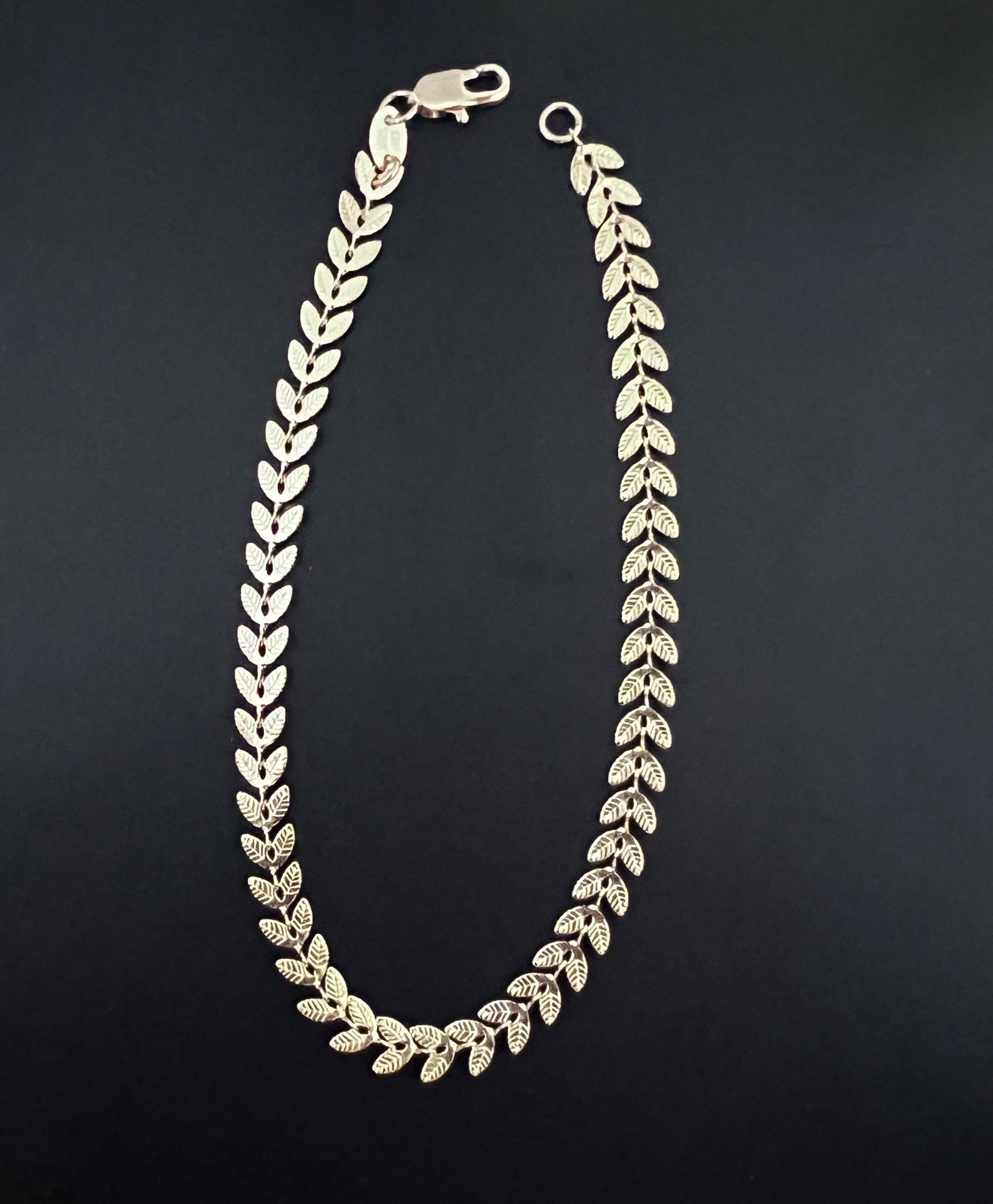 Leaf Link Anklet - Dainty Gold Ankle Bracelet for Women, Boho Beach Jewelry, Perfect for Summer Vacations & Music Festivals