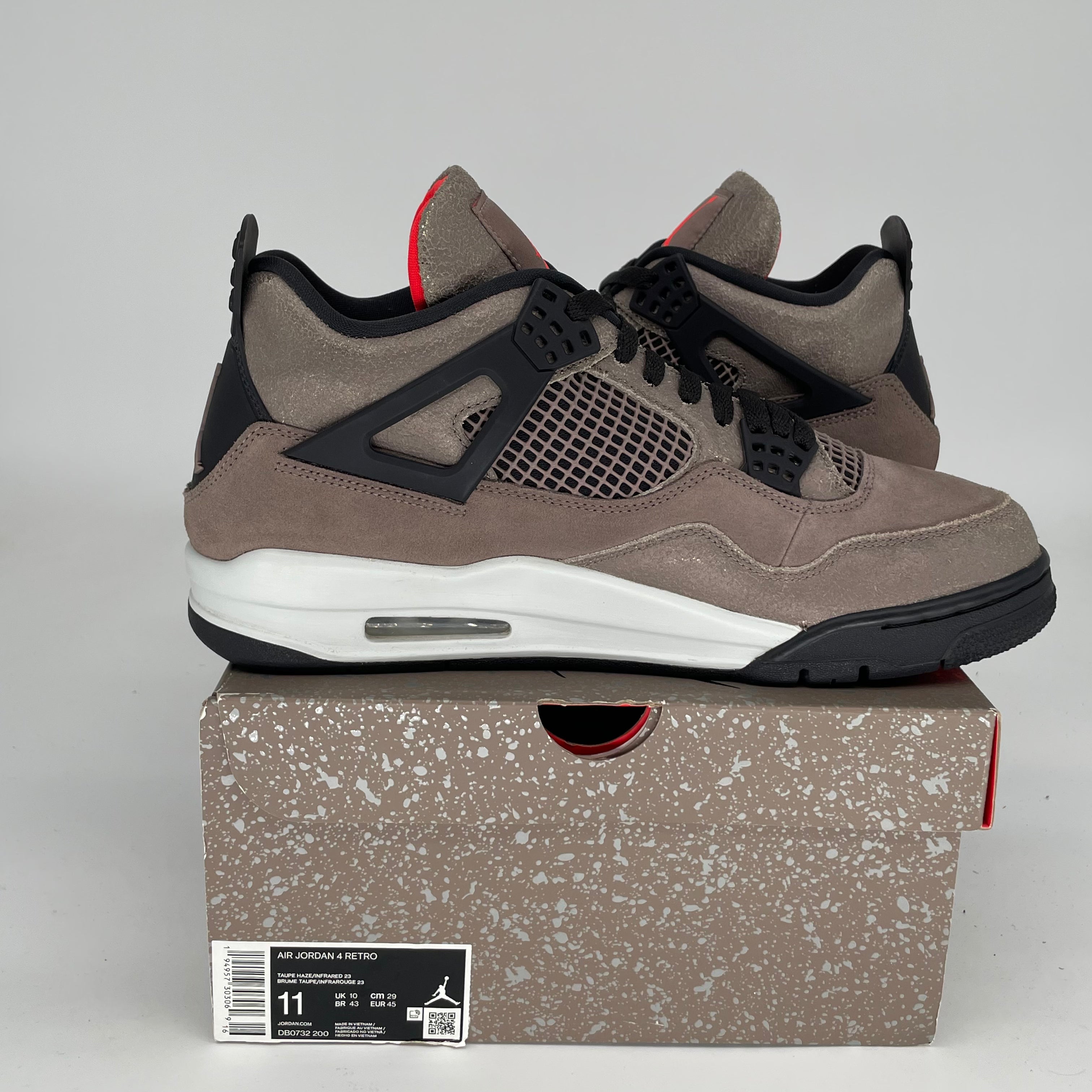 Original Title: AIR JORDAN 4 TAUPE HAZE SIZE 11 DB0732 200   Optimized Title: Air Jordan 4 Retro 'Taupe Haze' Men's Basketball Shoes - Size 11 (DB0732-200) - Perfect for Streetwear & Sneaker Collectors