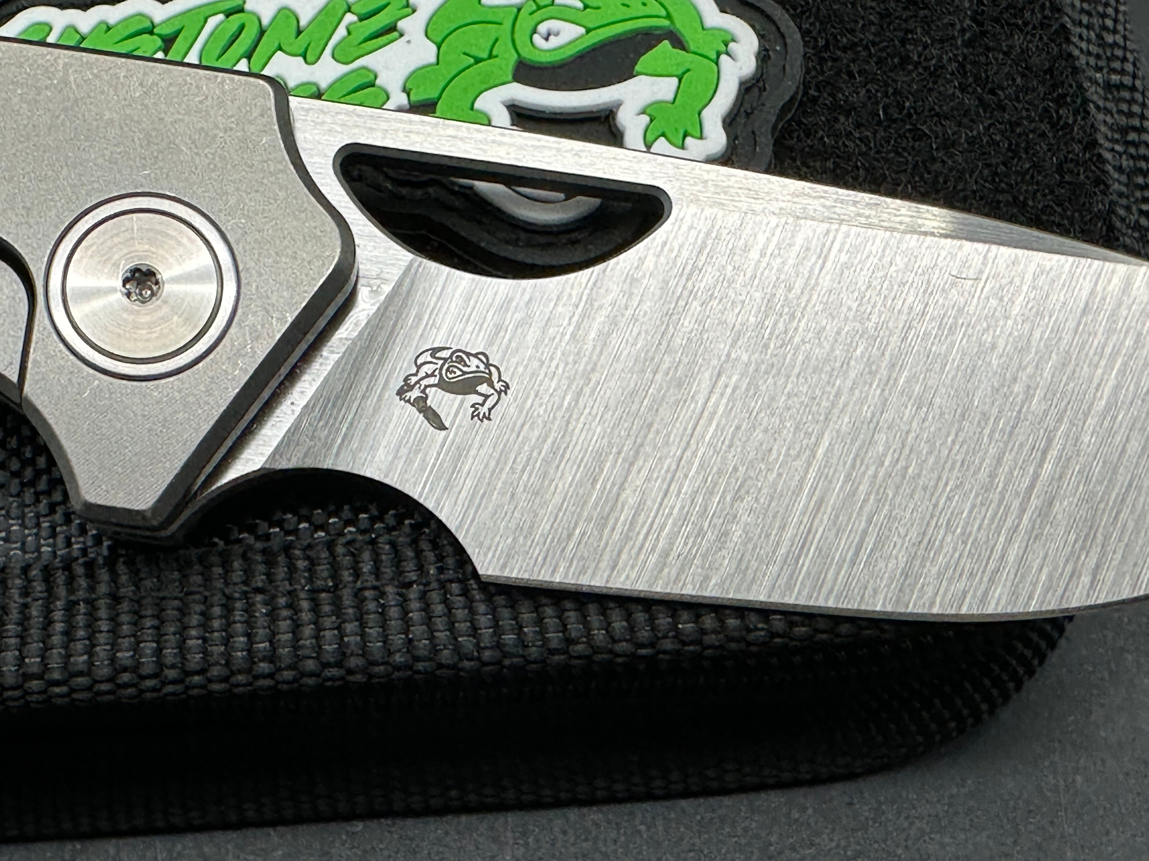 Premium Gecko Customz Sikorae Folding Knife - 3.04