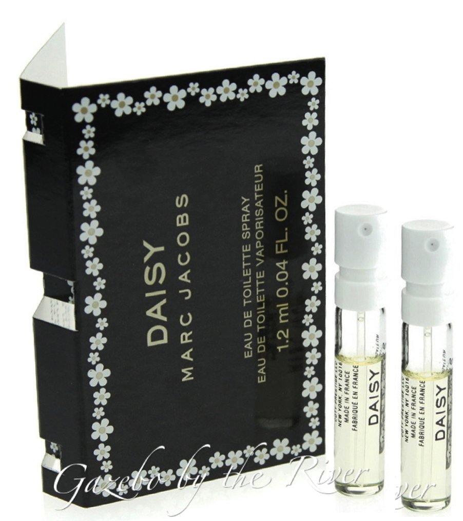 Marc Jacobs Daisy Eau de Toilette Perfume for Women - 2 Pack Set | Floral Fragrance with Notes of Strawberry, Violet & White Woods | Perfect for Daily Wear, Date Nights & Special Occasions