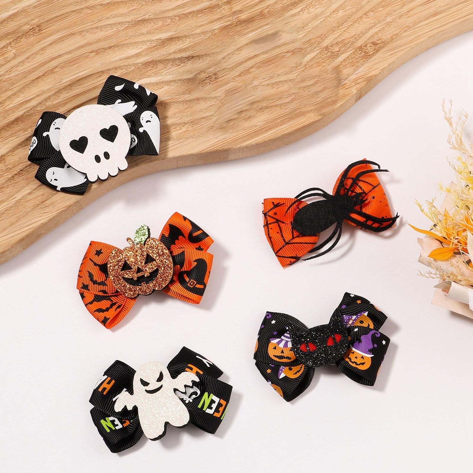 Wilitto Halloween Hair Clips for Women - Fashion Pumpkin Spider Skull Design Hair Accessories, Spooky & Unique Hair Styling Clips for Parties, Cosplay & Costume Events